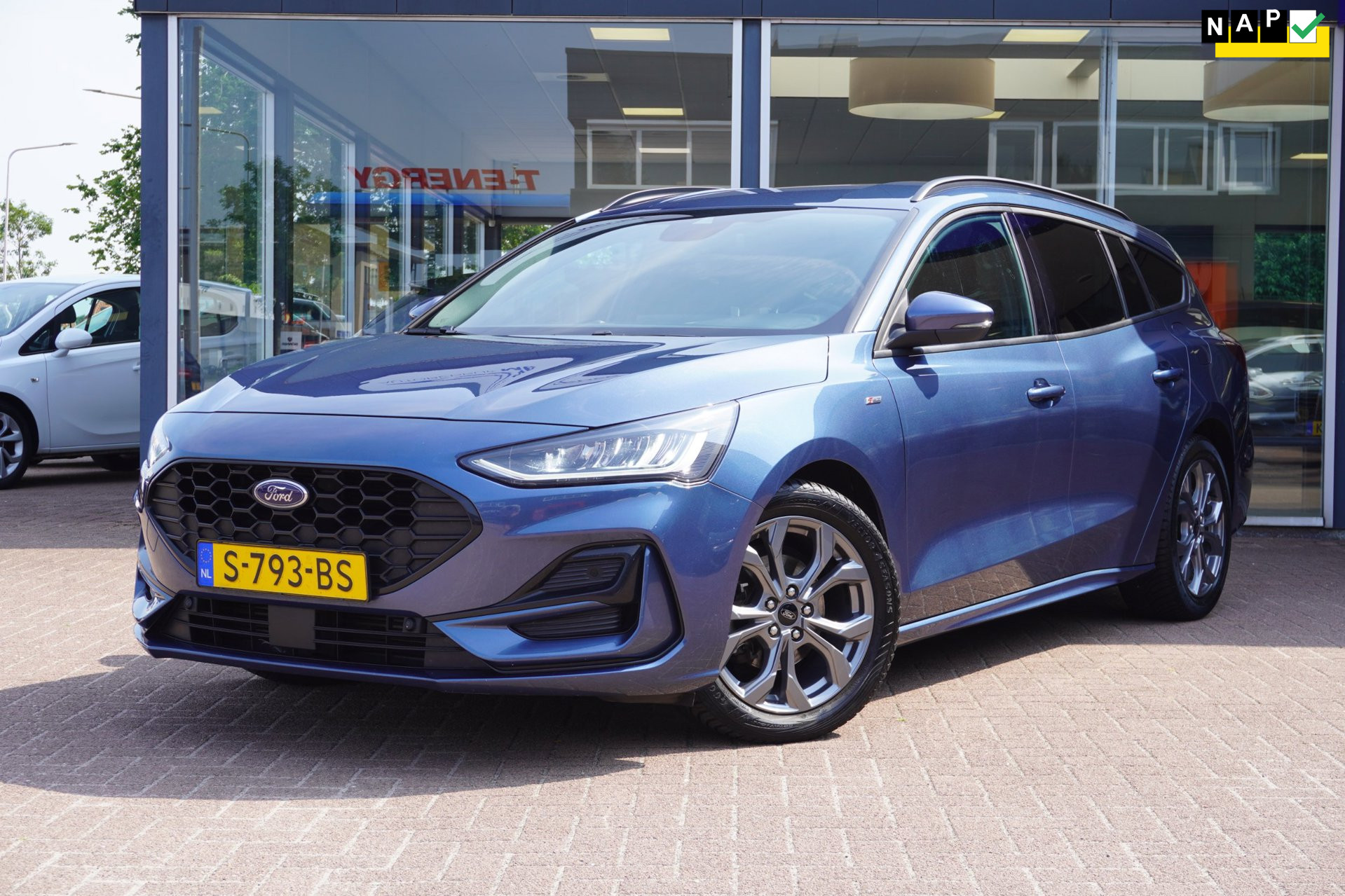 Ford FOCUS Wagon 1.0 EcoBoost Hybrid ST Line Airco | Navigatie | Vol opties | Elek. Pakket | Inruil mogelijk