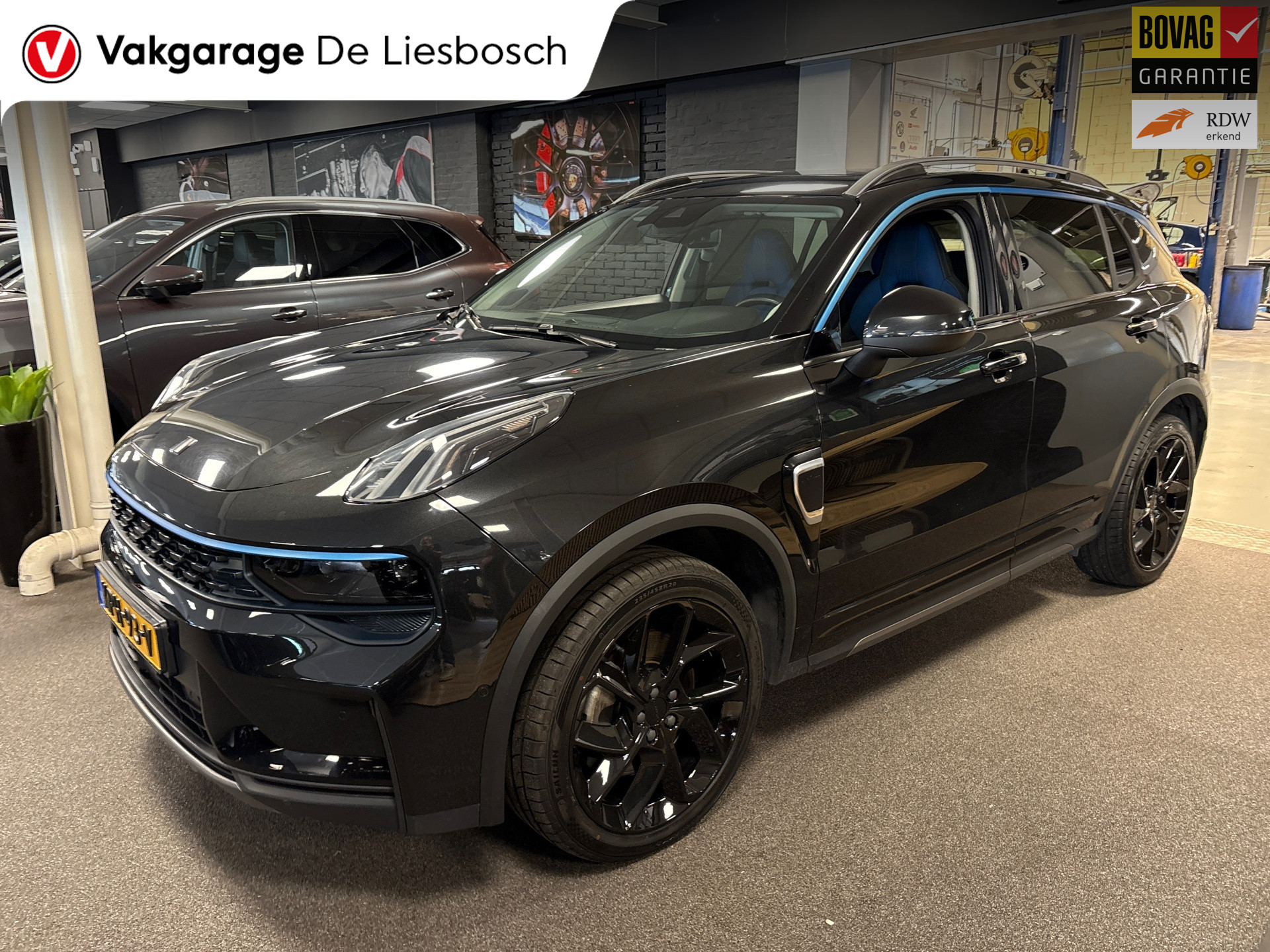 Lynk & Co 01 1.5 / pano / navi / camera / Infinity / memory / elec klep / Apple Android carplay