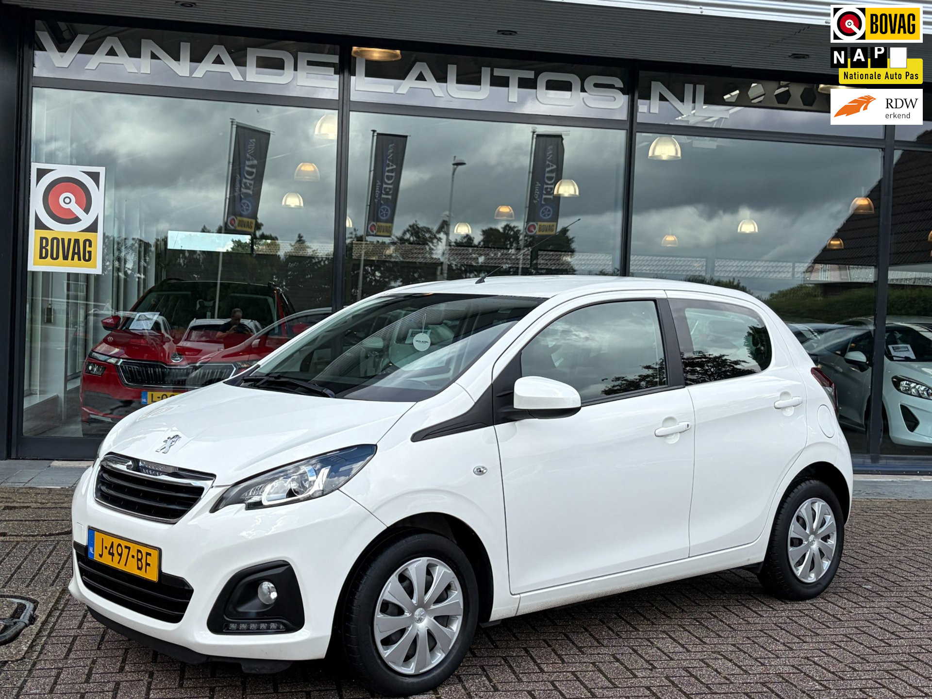 Peugeot 108 1.0 e-VTi Active 5Drs 44D-Km! Airco Bluetooth NL-Auto NAP Dealeronderhouden!