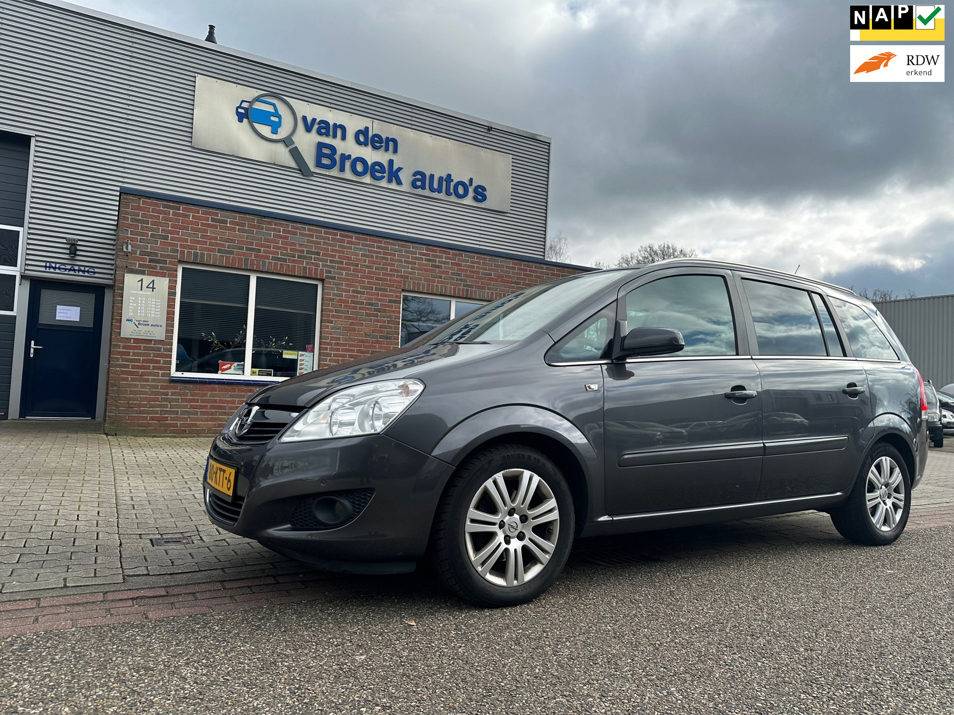 Opel Zafira 1.8 Cosmo