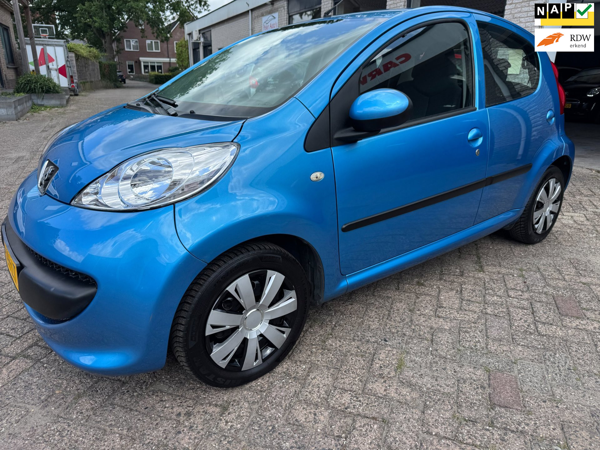 Peugeot 107 1.0-12V XS AUTOMAAT AIRCO ORG 95689 KM NAP VOLLEDIG ONDERHOUDEN GEHAD BINNEN EN BUITEN NW STAAT!