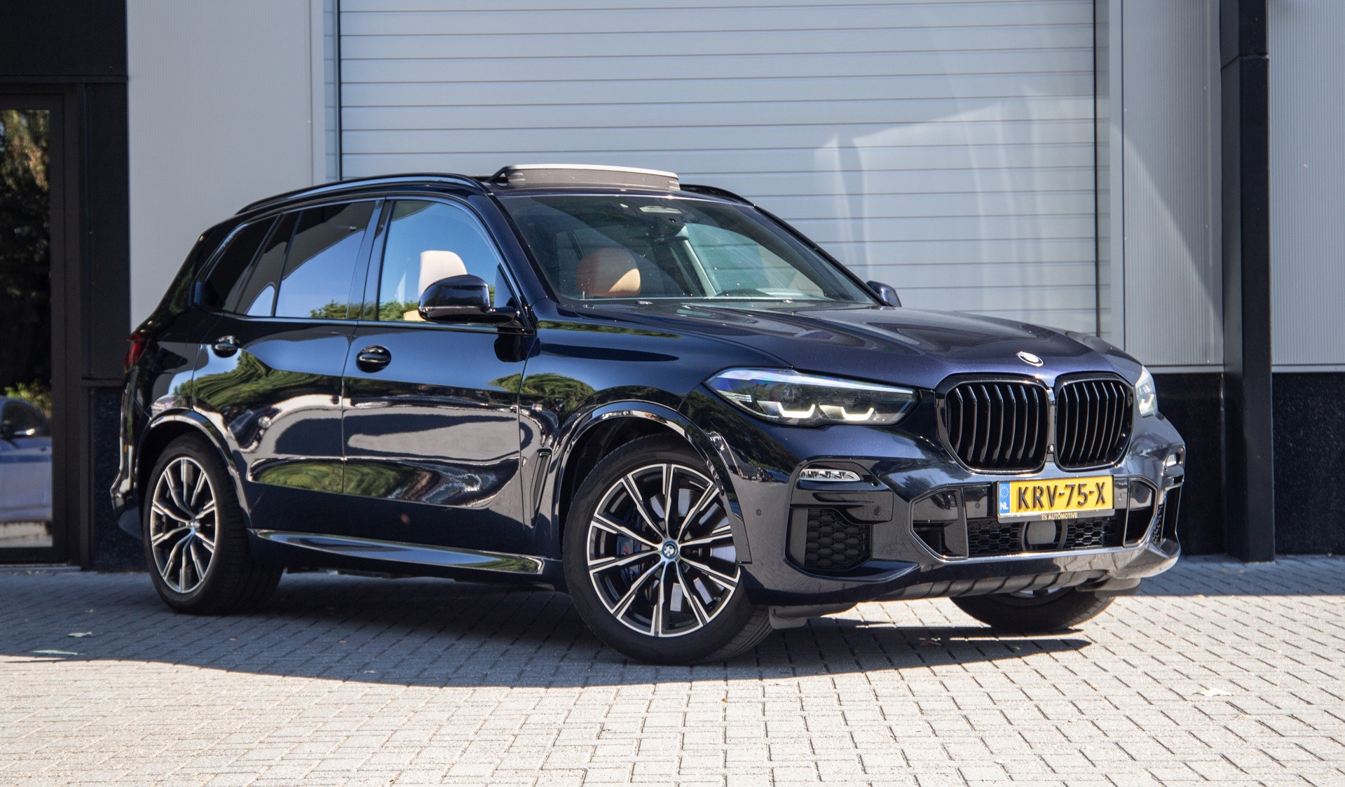 BMW X5 XDrive45e High Executive / Pano / Trekhaak / Stoelkoeling