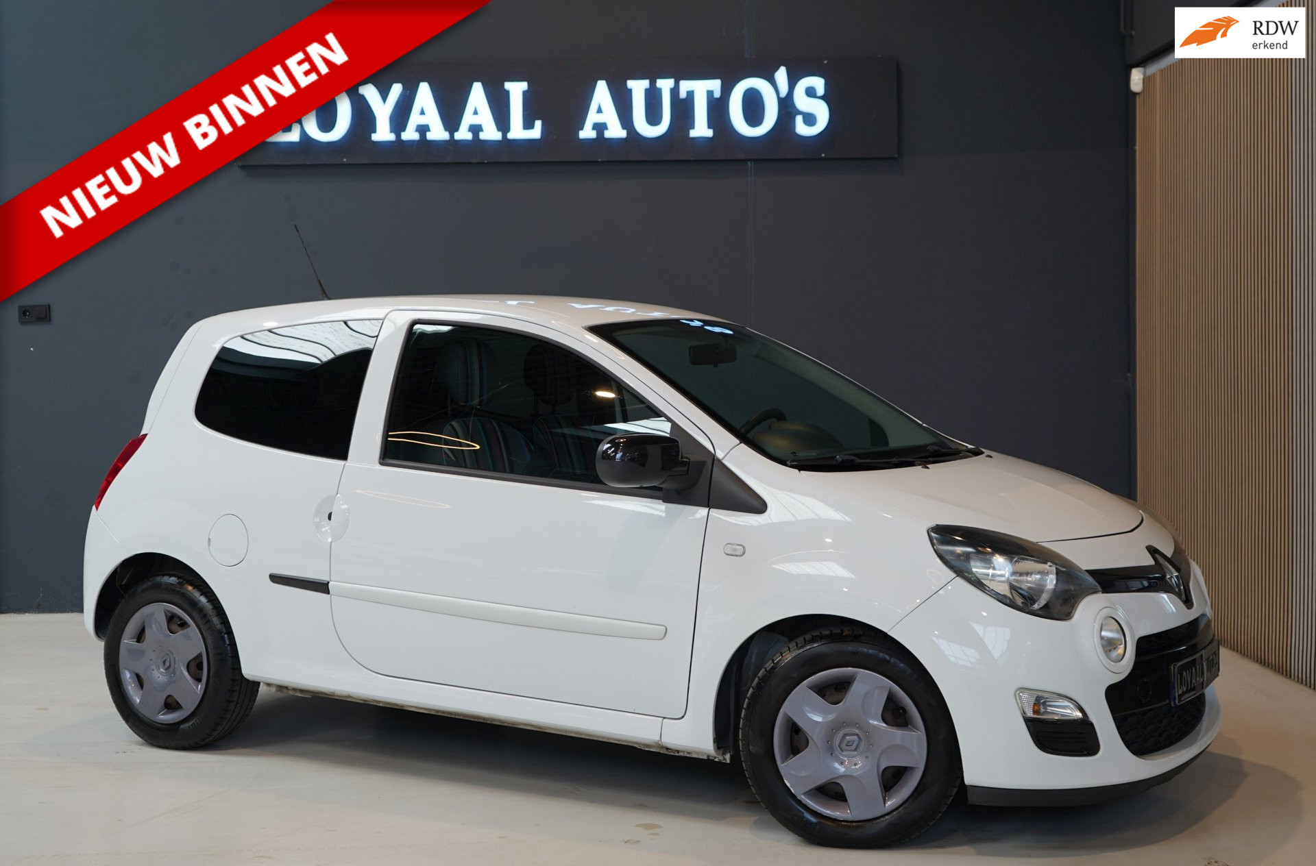 Renault Twingo 1.2 16V Collection | AIRCO | CRUISE | ELEK.RAMEN | APK.