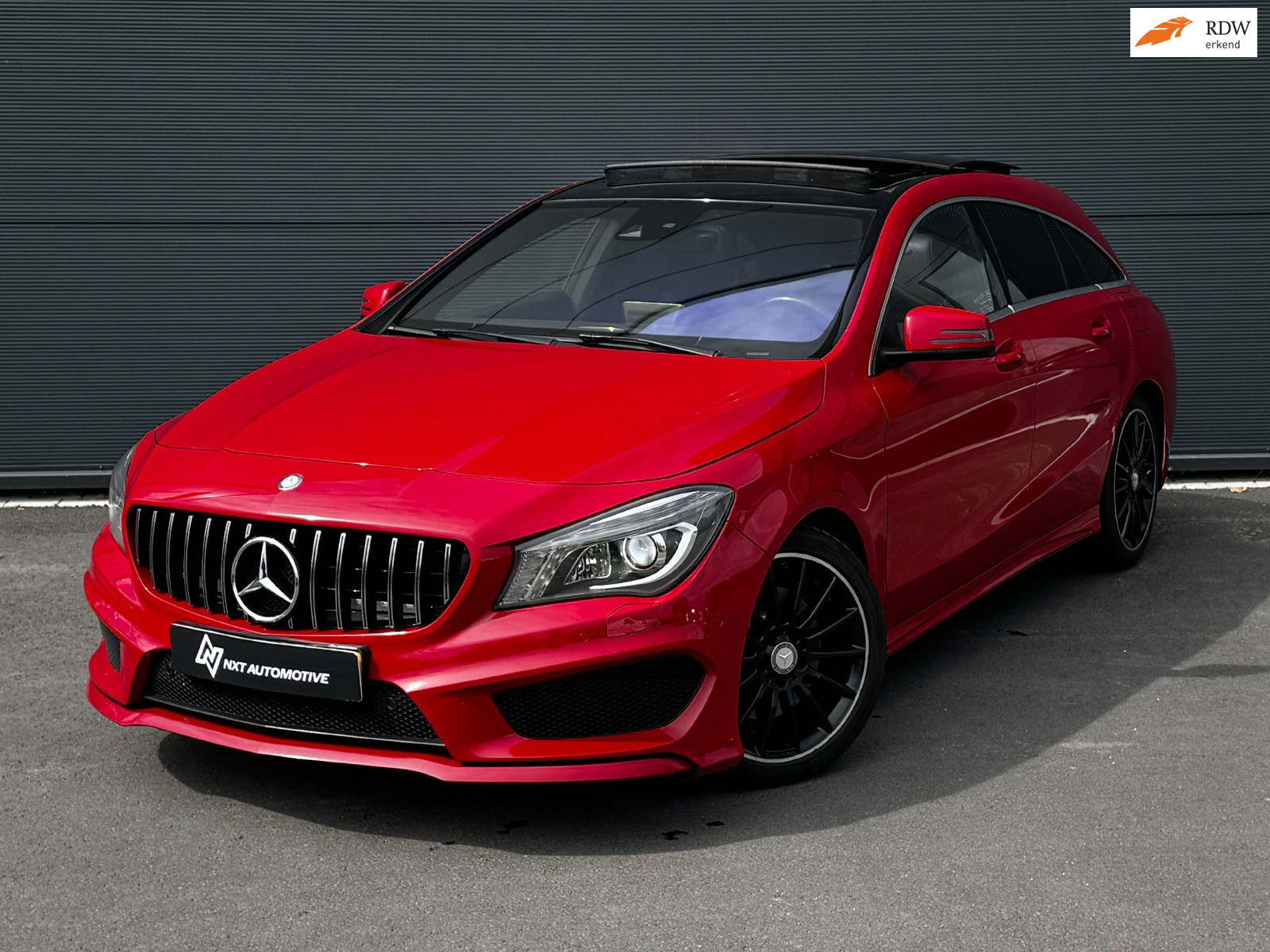 Mercedes-Benz CLA-Klasse Shooting Brake 250, AMG Line, Pano, Leder, AchteruitrijCamera, Cruise control, 18” Velgen