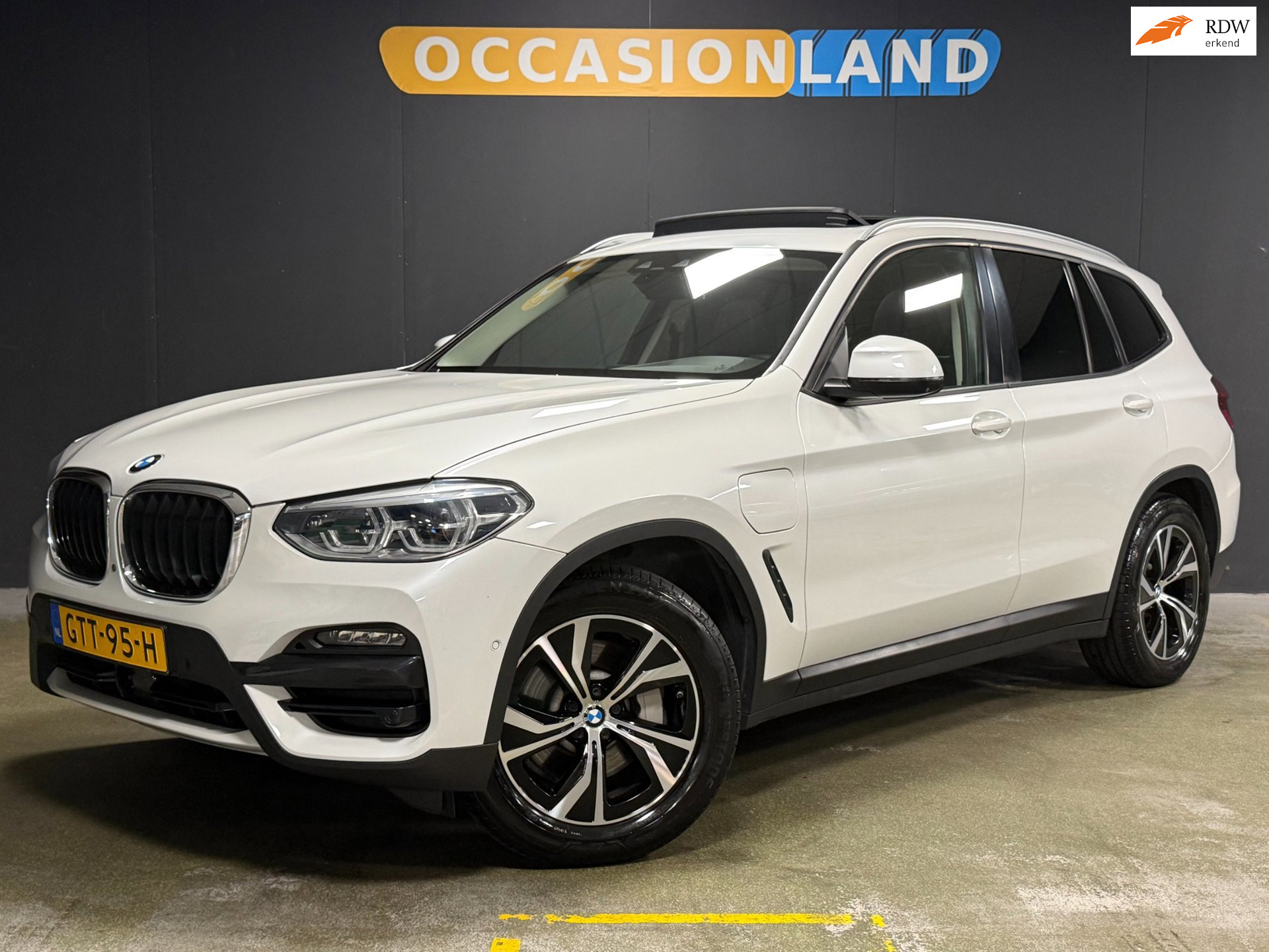 BMW X3 XDrive30e Business Edition Plus|PANO|SOH100%|360CAM|PDC|DODEHOEK|SFEER|ACC|LED|CARPLAY|DAB|BLUETOOTH|NAVI|18INCH|