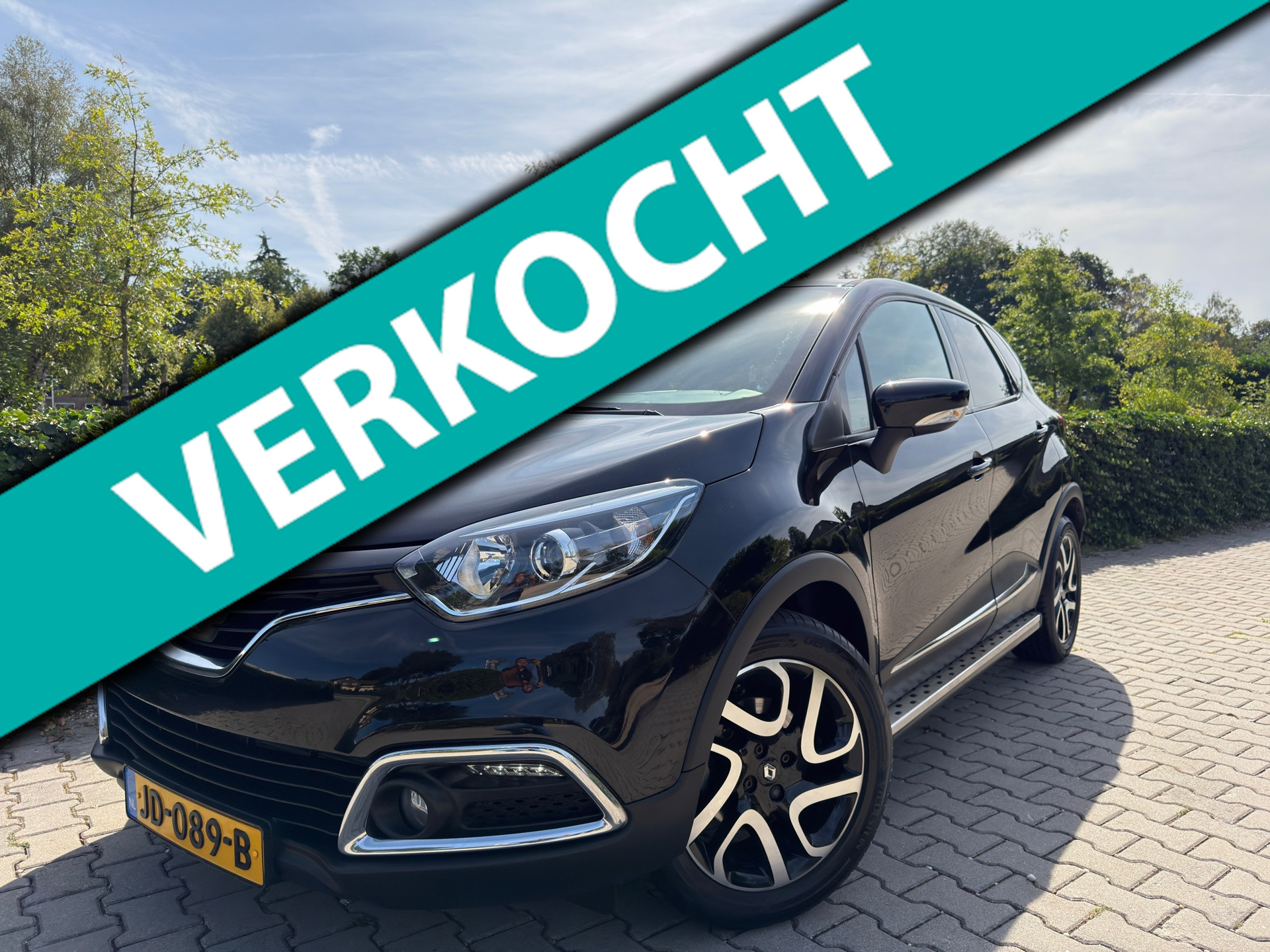 Renault Captur 1.2 TCe Dynamique Sport , Automaat , Leder , Clima / Cruise / Camera-Multimedia / 17″ Lm Velgen / Trekhaak.