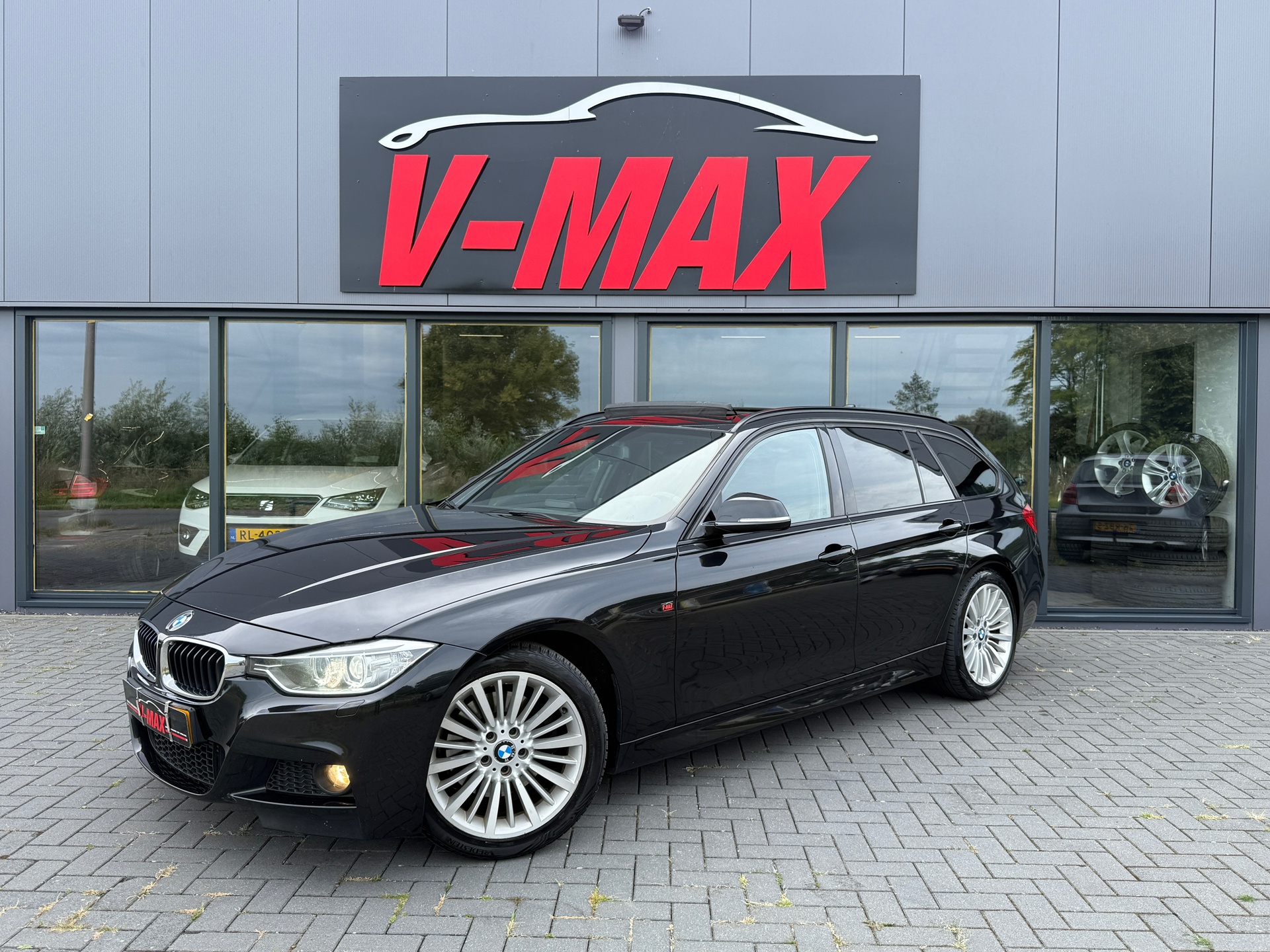 BMW 3 Serie 328i Touring Aut M-Tech Sport Pano Leder Navi Xenon