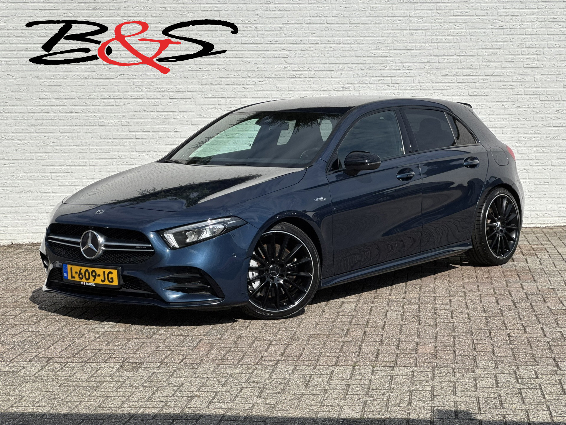 Mercedes-Benz AMG A-klasse AMG 35 4MATIC 306 PK!! Keyless Cruise Led verlichting Achteruitrijcamera Carplay Dynamic select