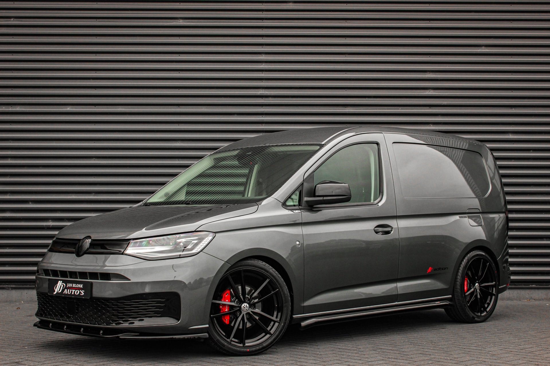 Volkswagen Caddy Cargo 2.0 TDI JB-Edition 199PK / FULL OPTIONS / ACC / APPLE CARPLAY / ACTICE DISPLAY / FRONTLIP / SPOILER / 63DKM