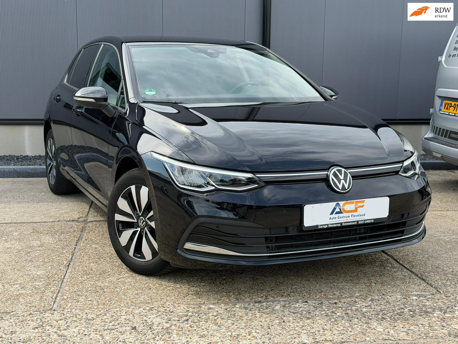 Volkswagen Golf 2.0 TDI 116 PK LIFE / NAVIGATIE / STOELVERW. / STUURVERW./ CARPLAY ENZ…