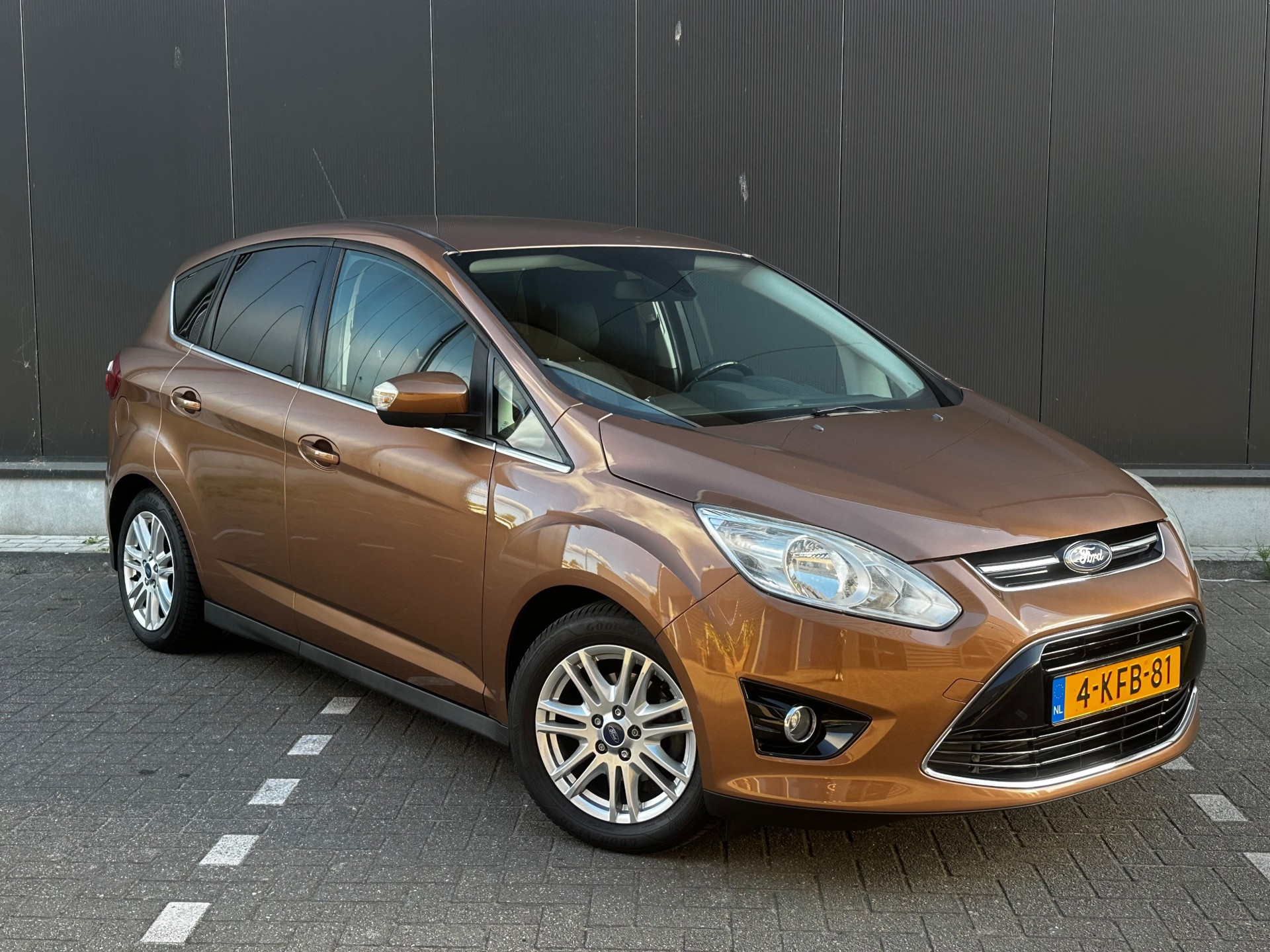 Ford C-MAX 1.0 Titanium* Zeer netjes* Goed onderh.* N.A.P.!!