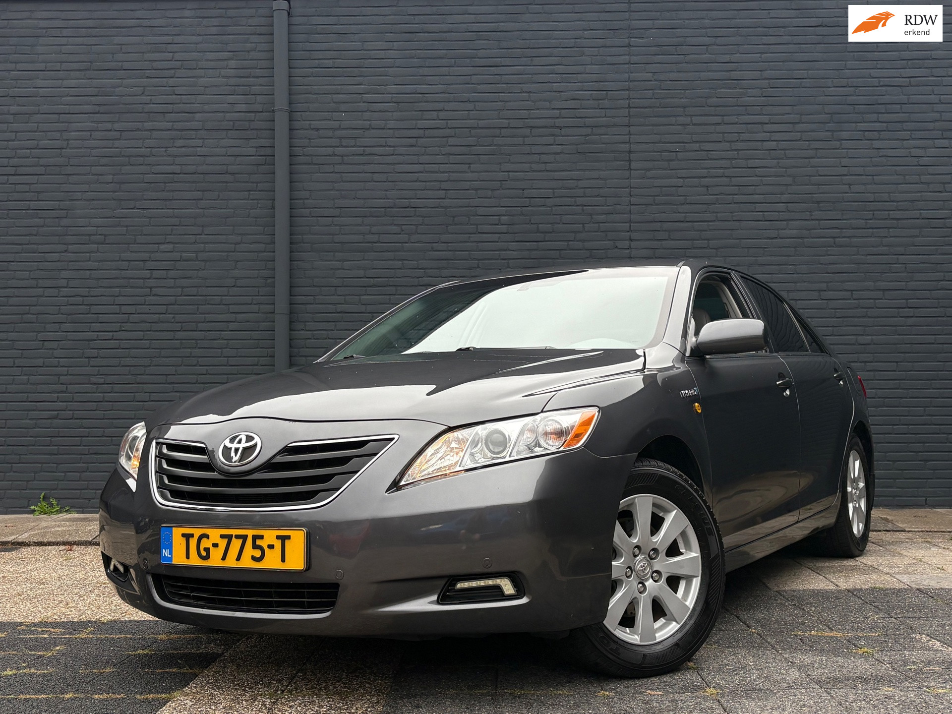 Toyota Camry HYBRID 2.4 | Navi | Schuifdak | Leder | Stoelverwarming