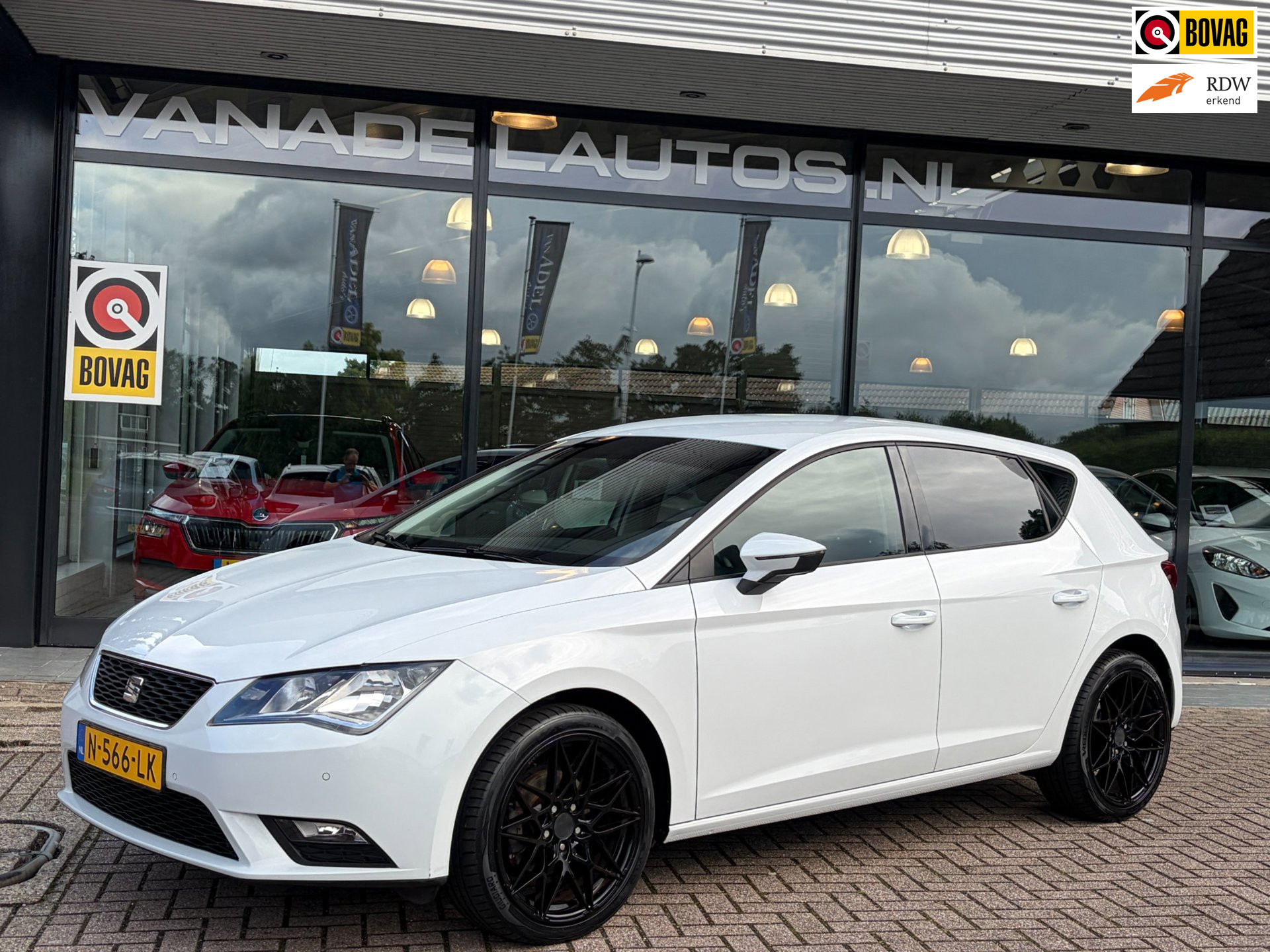 SEAT Leon 1.2 TSI Style 110 PK 5Drs Navi Clima Cruise Park.Sens 18″ LM-Velgen