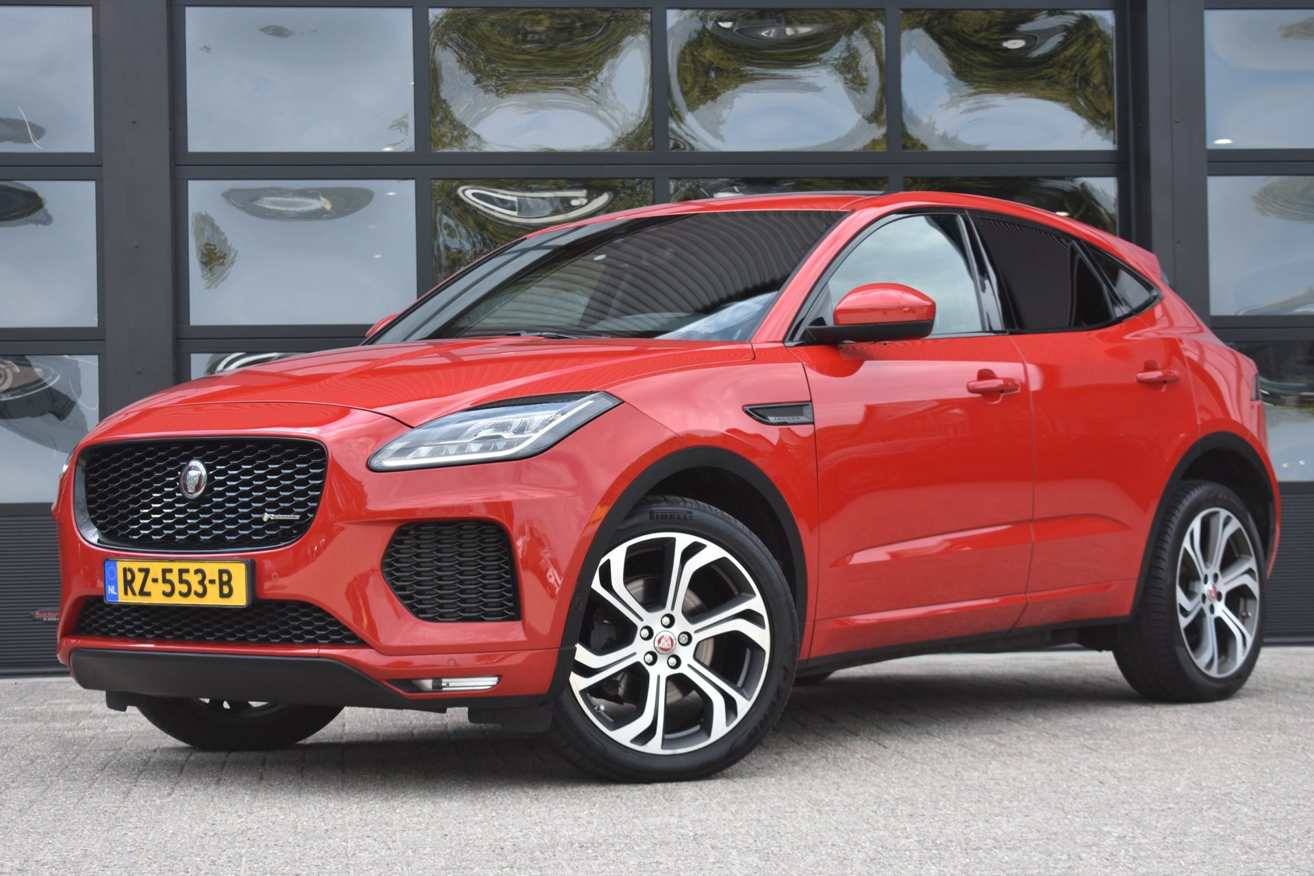 Jaguar E-Pace 2.0 D180 AWD First Edition ’18 LED Pano Leder Navi Clima Cruise Inruil mogelijk