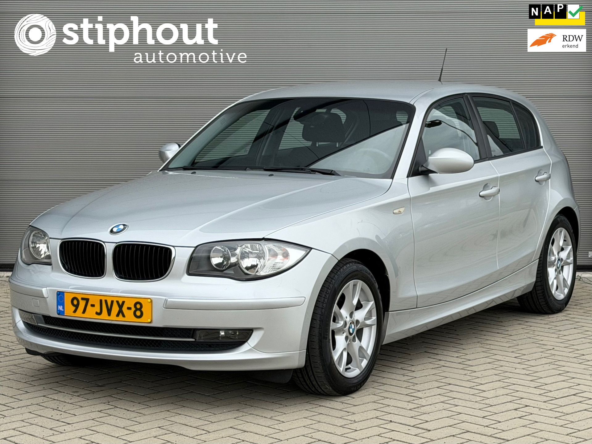 BMW 1-serie 116i Business | Automaat | Dealer ond. | NL auto | APK 2027