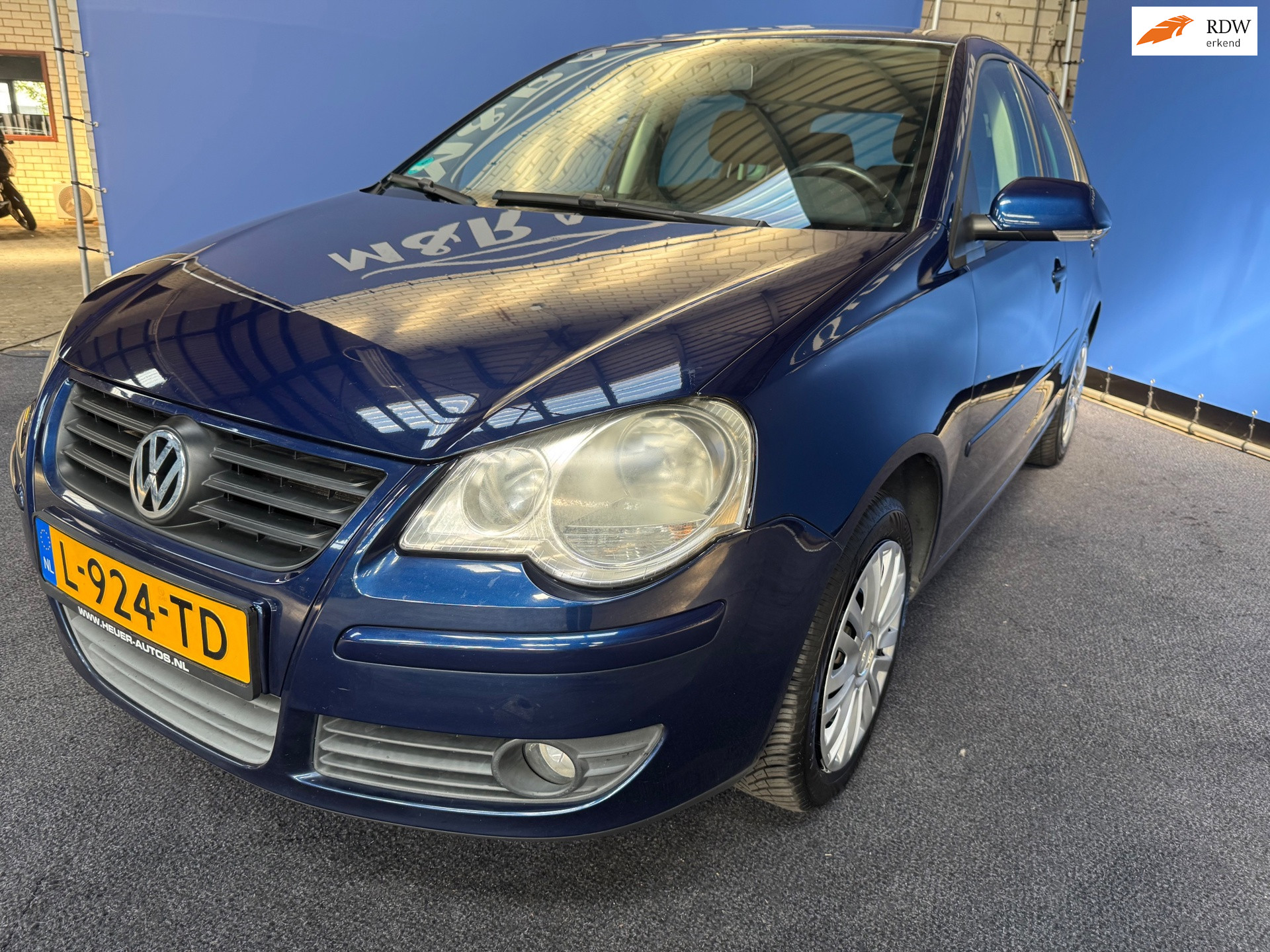 Volkswagen Polo 1.4-16V Trendline Automaat met Nieuwe APK