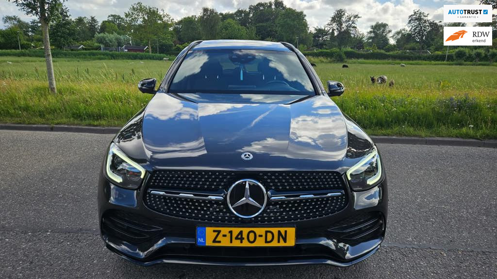 Mercedes-Benz GLC 300E AMG LINE | HYBRID | VOL OPTIES | DEALER ONDERHOUDEN | PANO | MASSAGESTOELEN | HEAD-UP DISPLAY | 360°