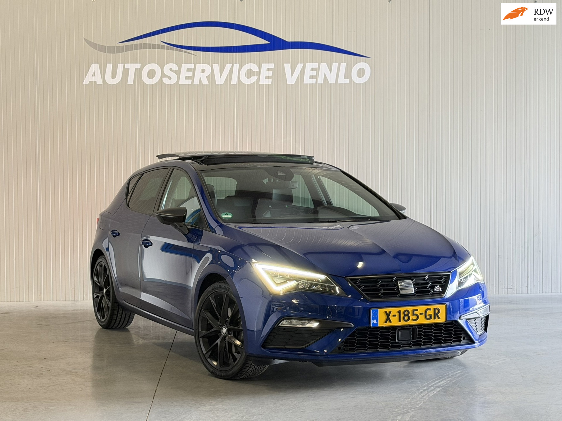 SEAT Leon 1.5 TSI FR Ultimate Edition Black |Pano| Carplay| Digitaal Cockpit | Valve Controller