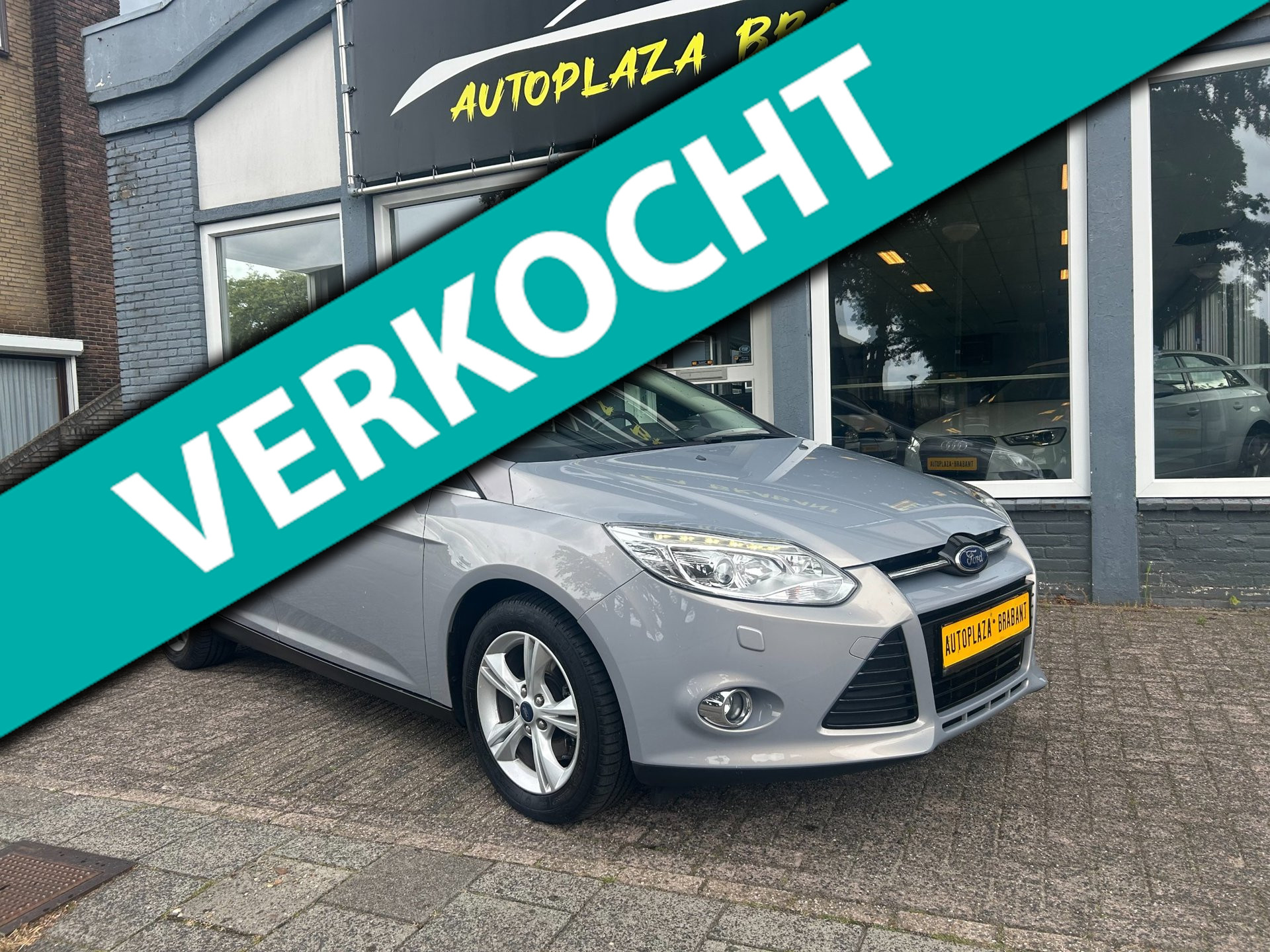 Ford FOCUS Wagon 1.6 EcoBoost Titanium/ CLIMA/ CRUISE/ STOELVERW/ XENON/ BLUETOOTH/ PDC