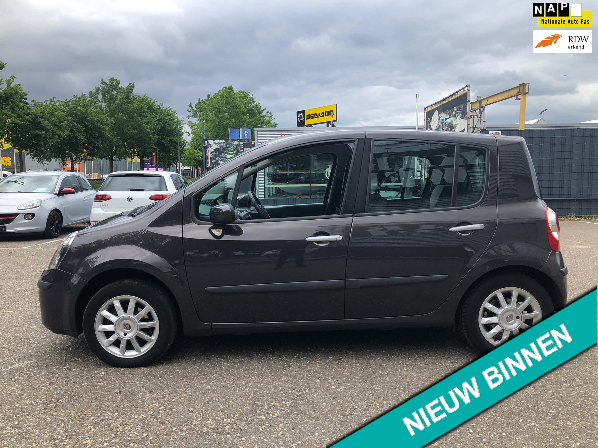 Renault Modus 1.6-16V Dynamique trekhaak, airco