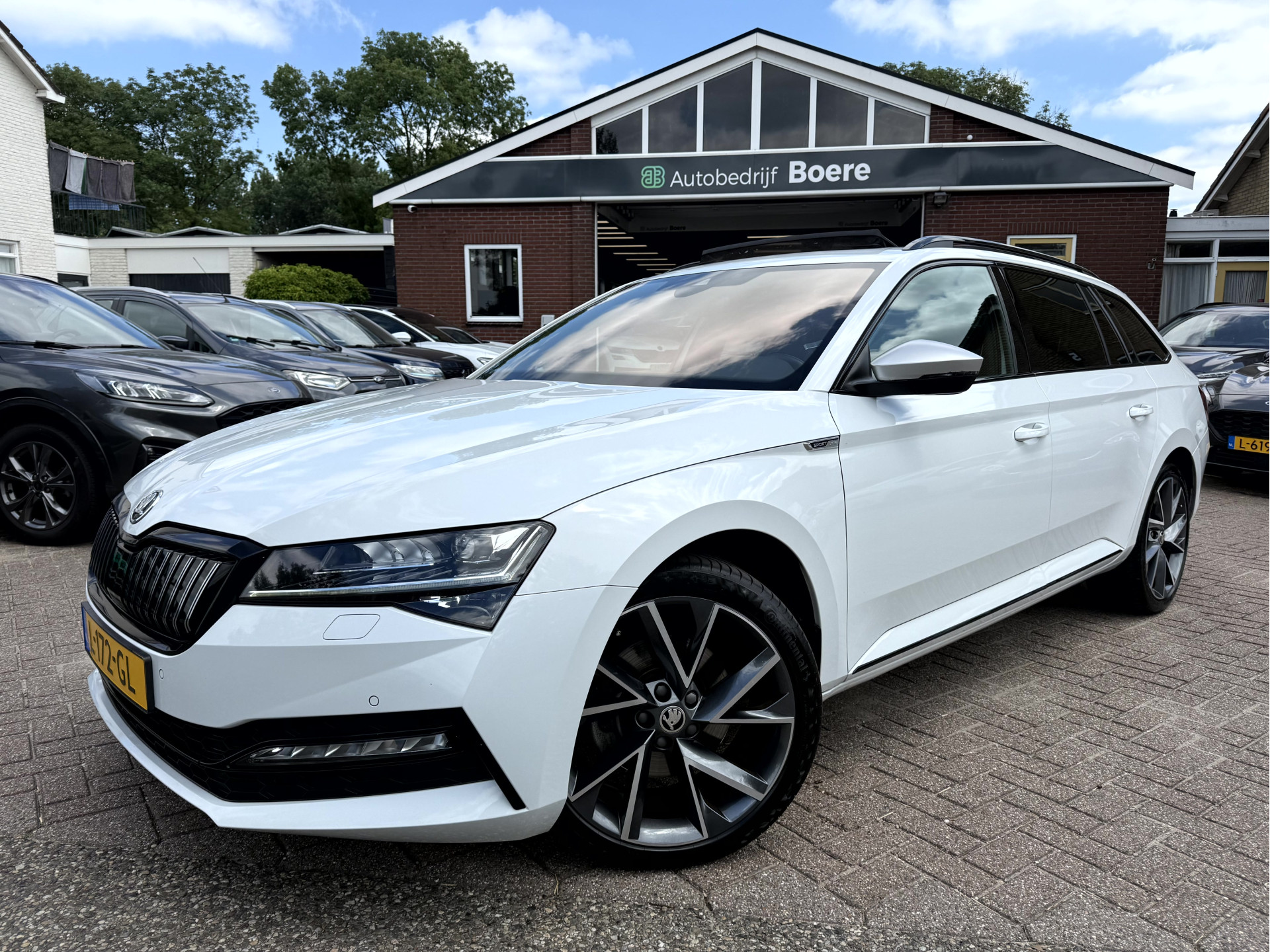Škoda Superb Combi 1.4 TSI iV Sportline Business