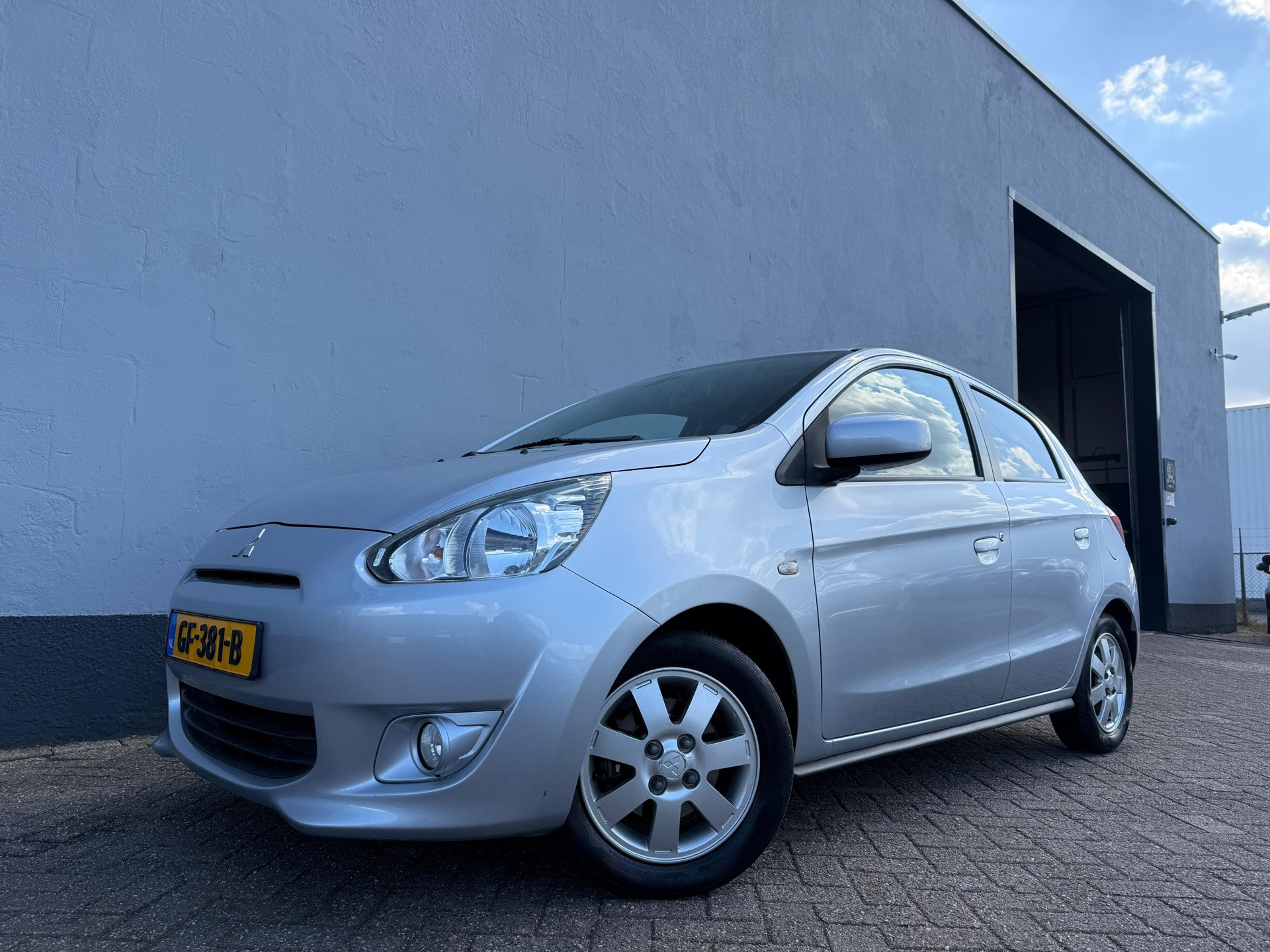 Mitsubishi Space Star 1.0 Bright