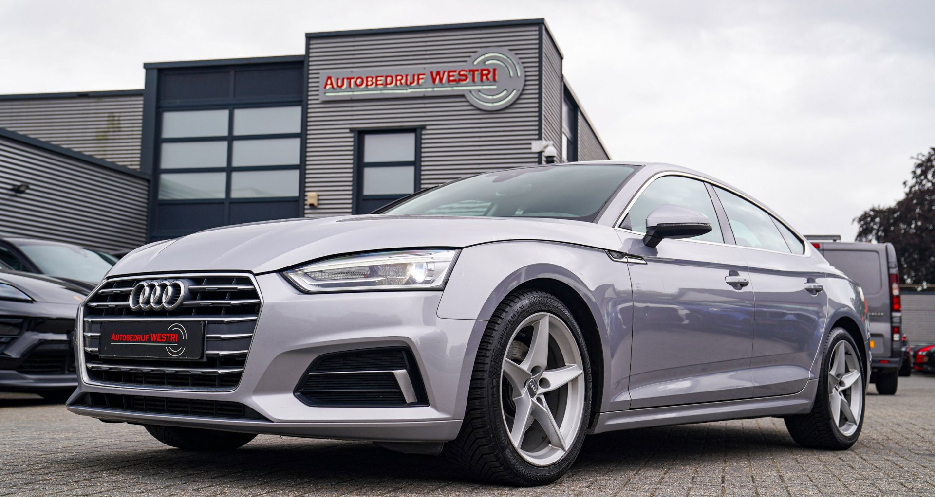 Audi A5 Sportback 2.0 TFSI MHEV Sport | Navigatie | Elektrisch bedienbare achterklep | Multifunctioneel stuurwiel | Cruise control