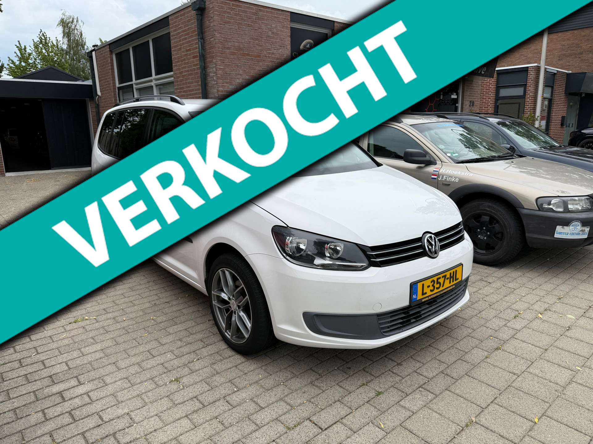 Volkswagen Touran 1.2 TSI Easyline AIRCO – TREKHAAK – NAVI – NWE APK.