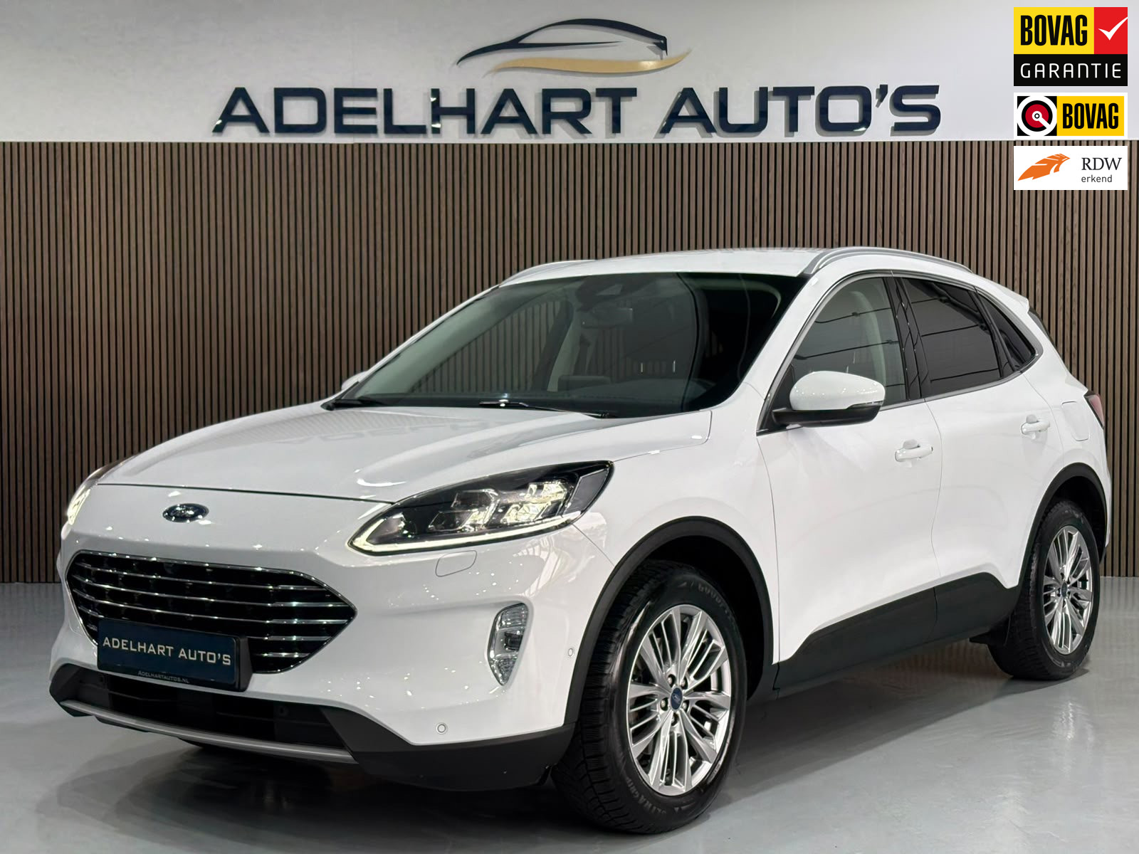 Ford Kuga 1.5 EcoBoost Titanium 150 PK / Navigatie full map / Camera / Adaptive Cruise / Keyless