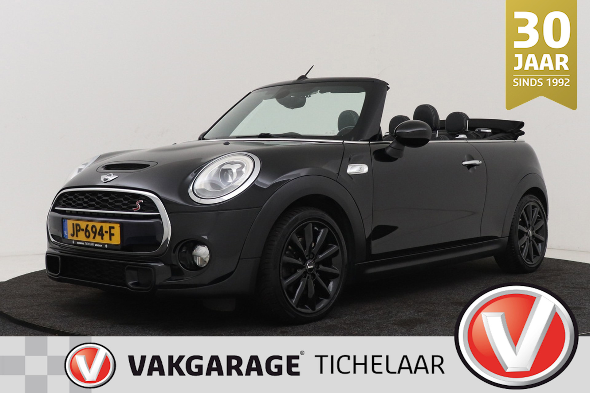 MINI Cabrio 2.0 Cooper S Serious Business | Keyless Entry/Start | Leer | Sportstoelen | Org NL | Breed Navi |