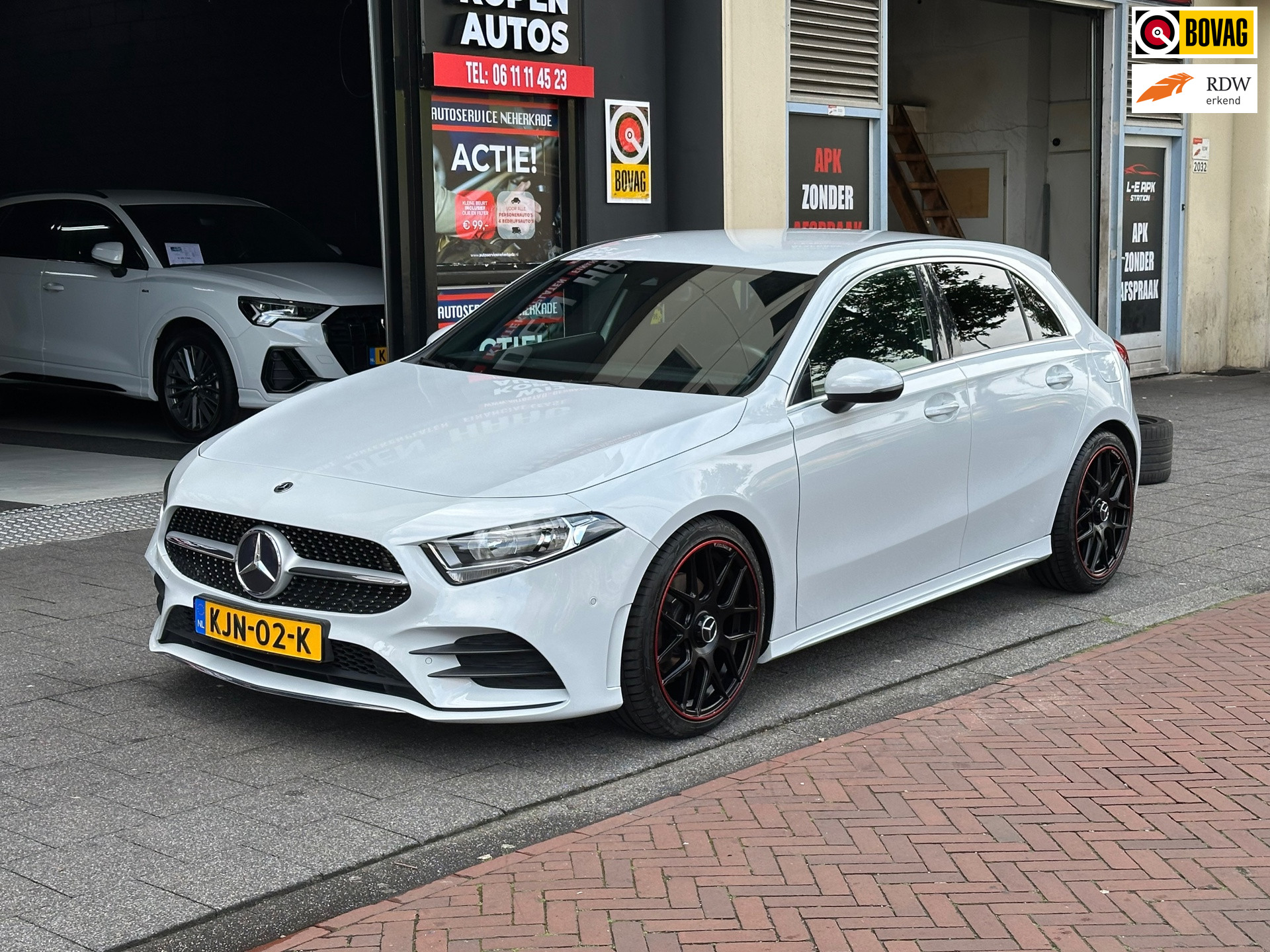 Mercedes-Benz A-Klasse Amg 180 Aut Navi Sfeerverlichting 19”