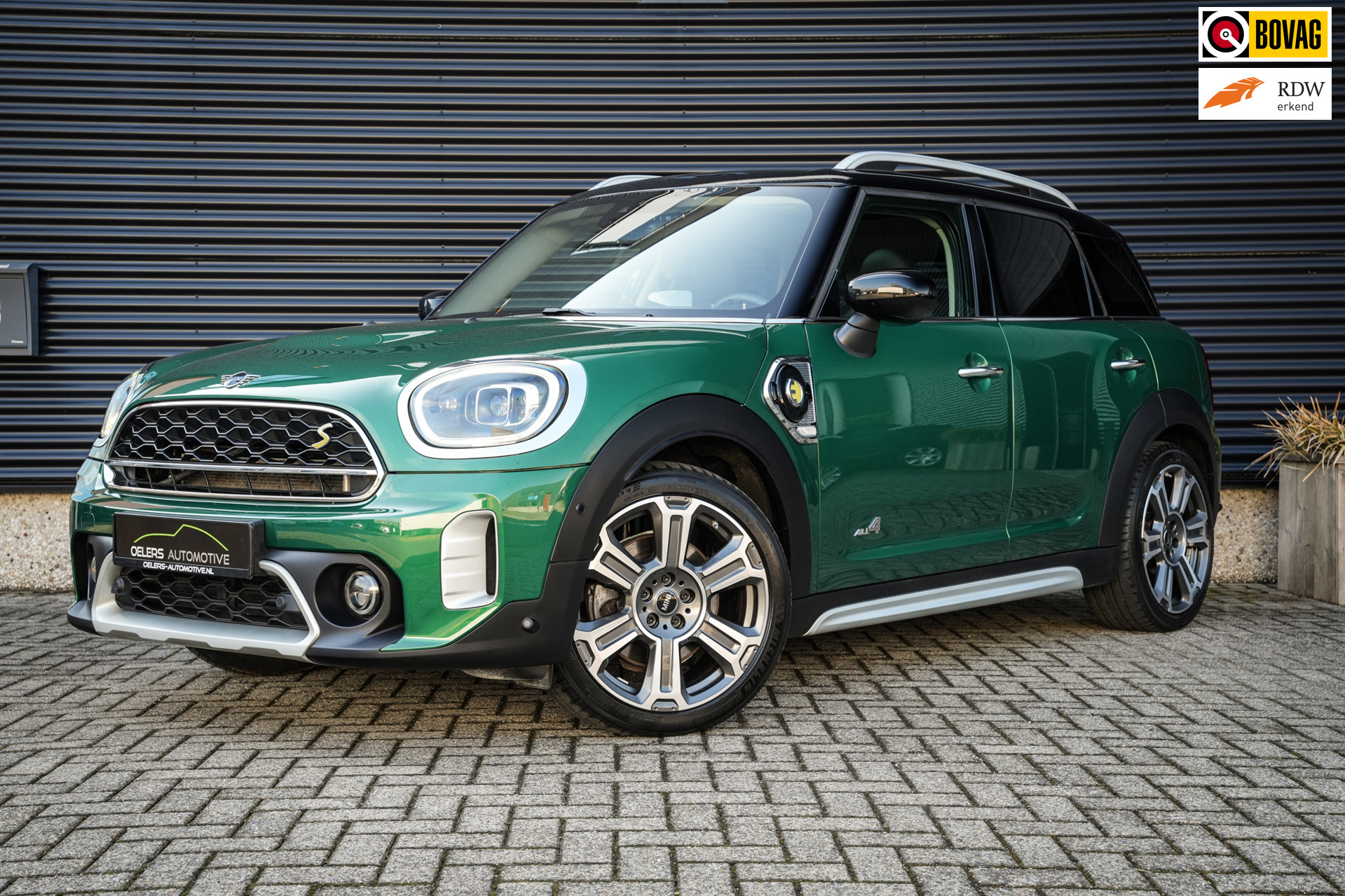 MINI Countryman 1.5 Cooper S E ALL4 Untamed Edition | Pano | Carplay | H&K | H.Leder | ACC | Groen metalic |