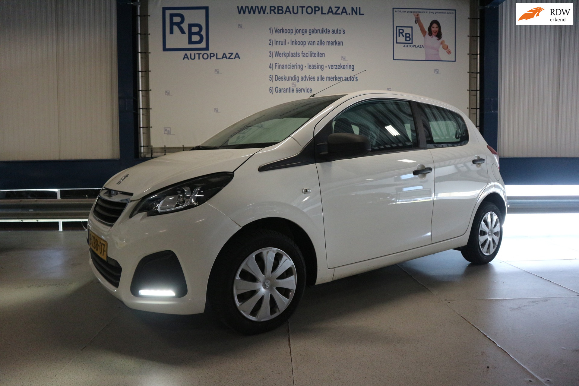 Peugeot 108 1.0 e-VTi Access / NAP / APK 6 2027 / 5 DEURS / NIEUW MODEL ! ! !