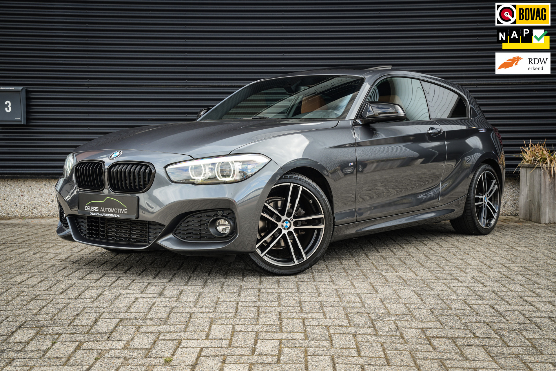 BMW 1-serie 118i Edition M Sport Shadow High Executive | Schuifdak | Leder | Clima | CC | Metalic | Navi prof. | Mooi! |