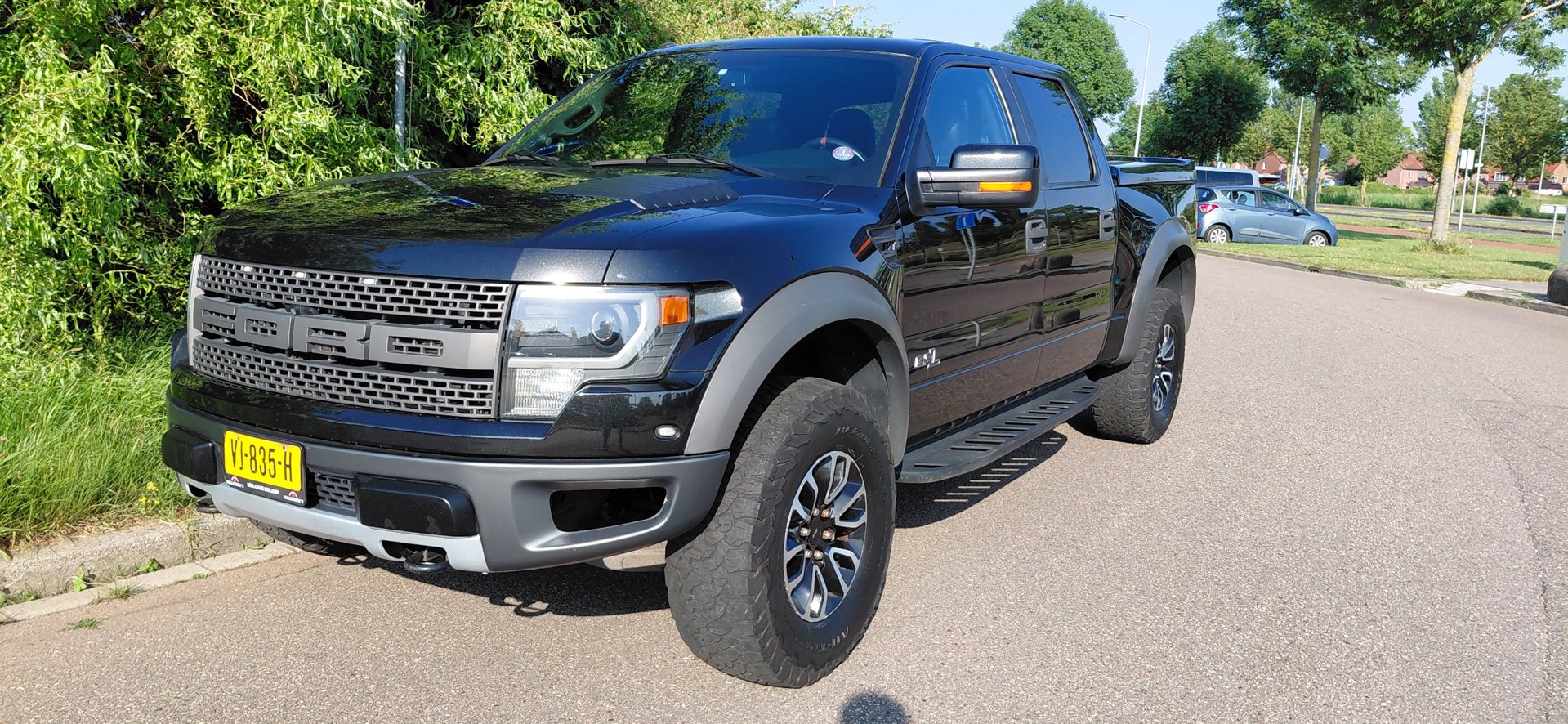 Ford USA F-150 RAPTOR 5 Persoons Crewcab 6.2 V8 457 PK LPG-G3 € 580 p.m. over 60 mnd N.L. Auto met correcte NAP, Schuifdak en Leder