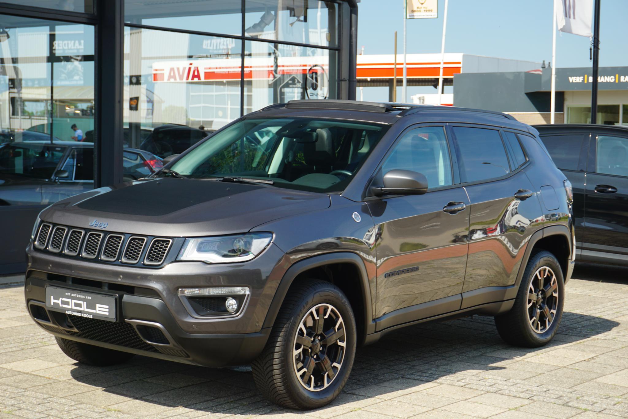 Jeep Compass 4xe 240 Plug-in Hybrid Electric Trailhawk