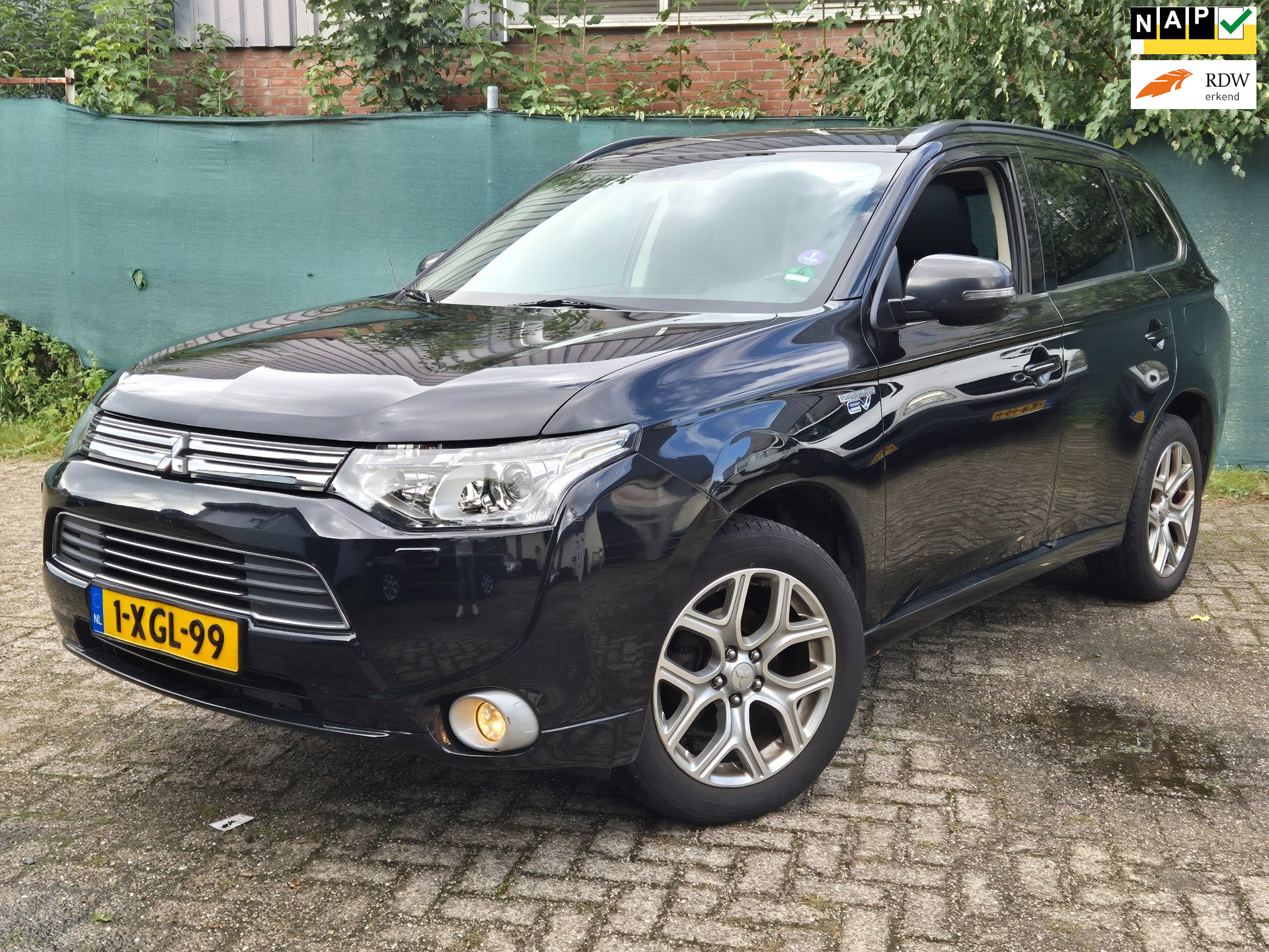 Mitsubishi Outlander 2.0 PHEV 4WD Instyle AUT. *Hybride* inruilkoopje