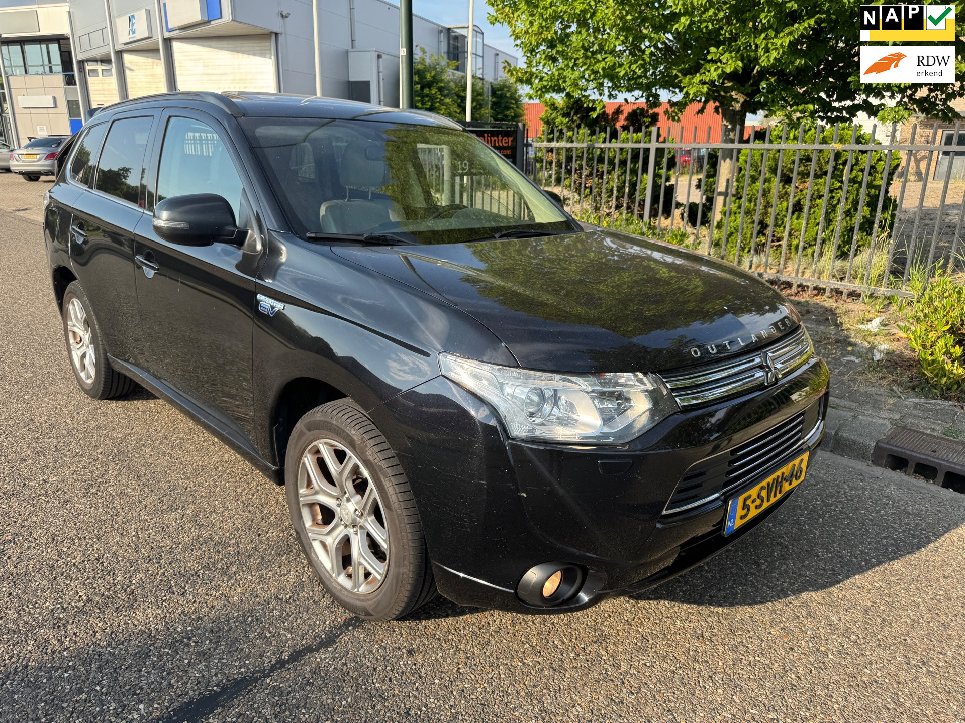 Mitsubishi Outlander 2.0 PHEV Instyle ACCU NOT GOOD!