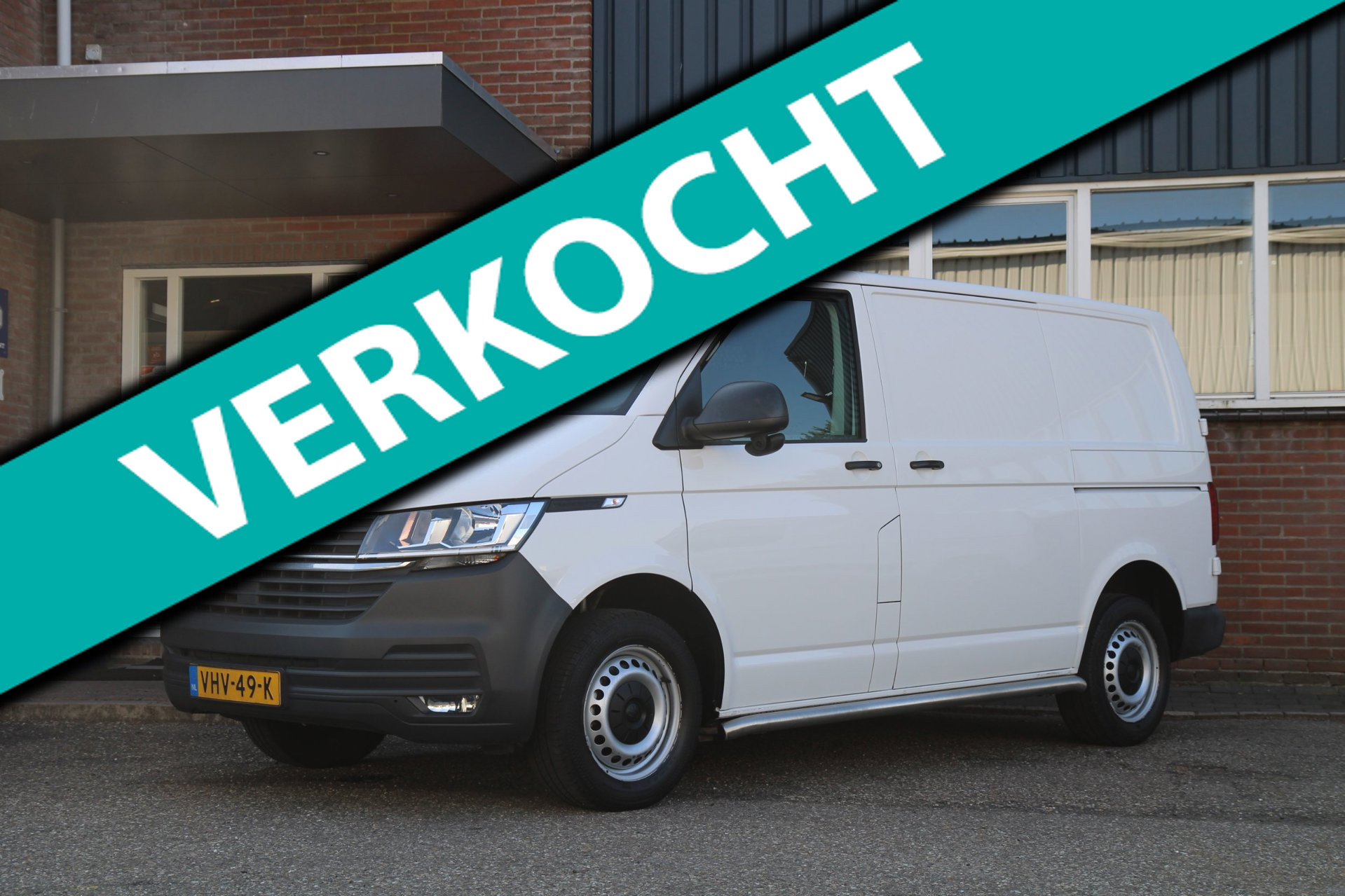 Volkswagen Transporter 2.0 TDI L1H1 / 150PK automaat / dubbel schuifdeur / app connect / cruise