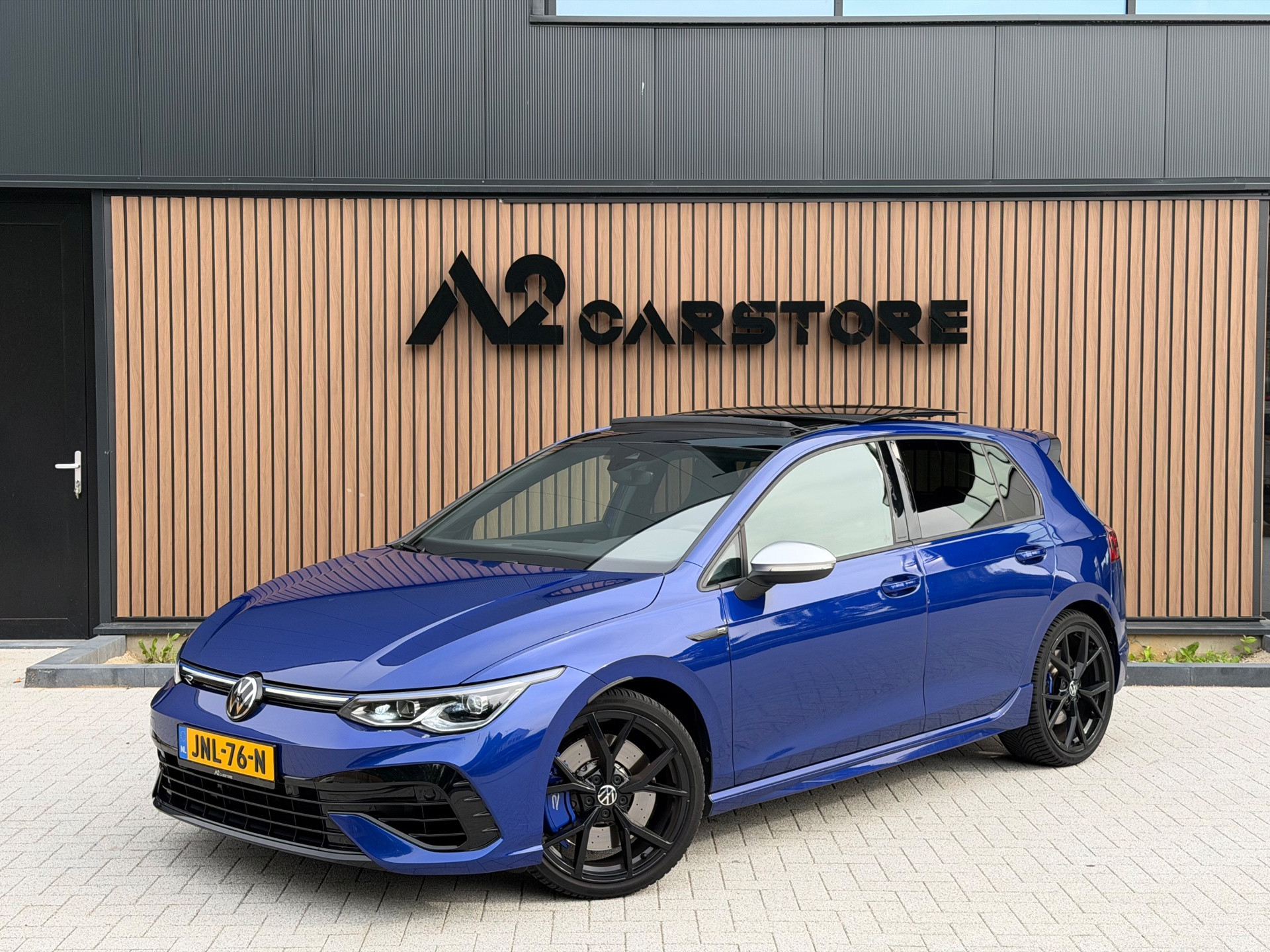 Volkswagen Golf 2.0 TSI R 4Motion 320PK PANO CAMERA STOELVERWARMING