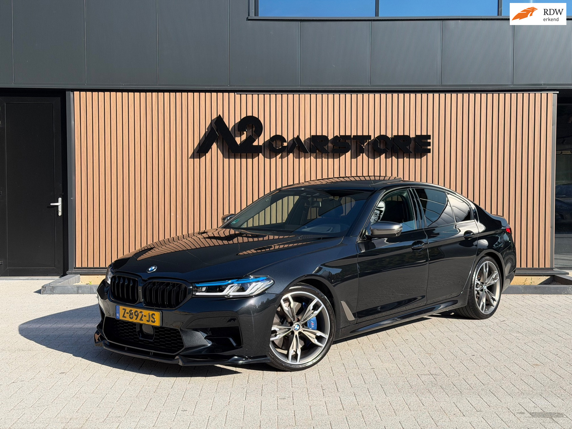 BMW 5 Serie M550i xDrive High Executive LASER HARMAN/KARDON FULLL