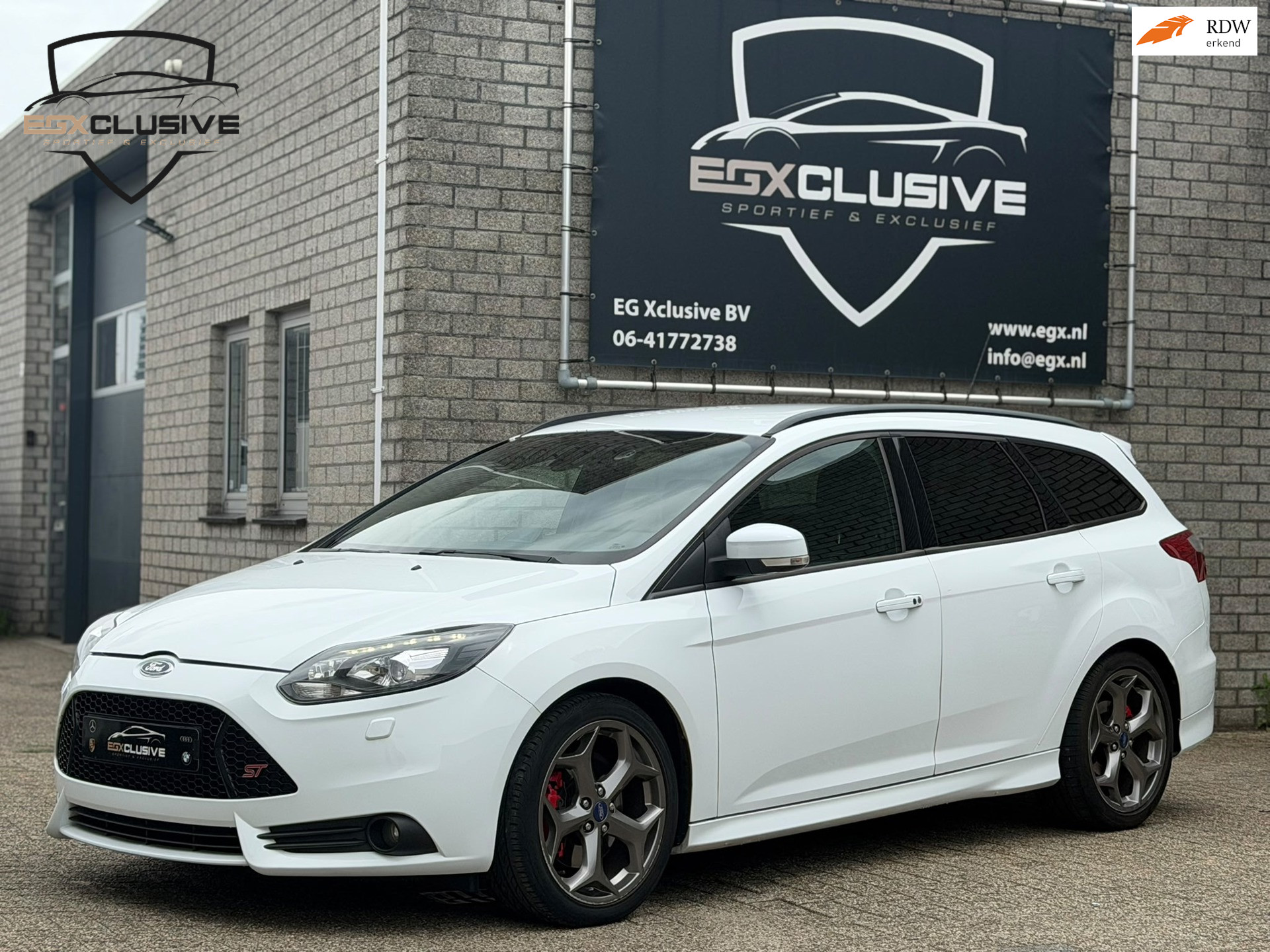 Ford FOCUS Wagon 2.0 EcoBoost ST-3 CAMERA|STOELVERWARMING|LEDEREN ST STOELEN