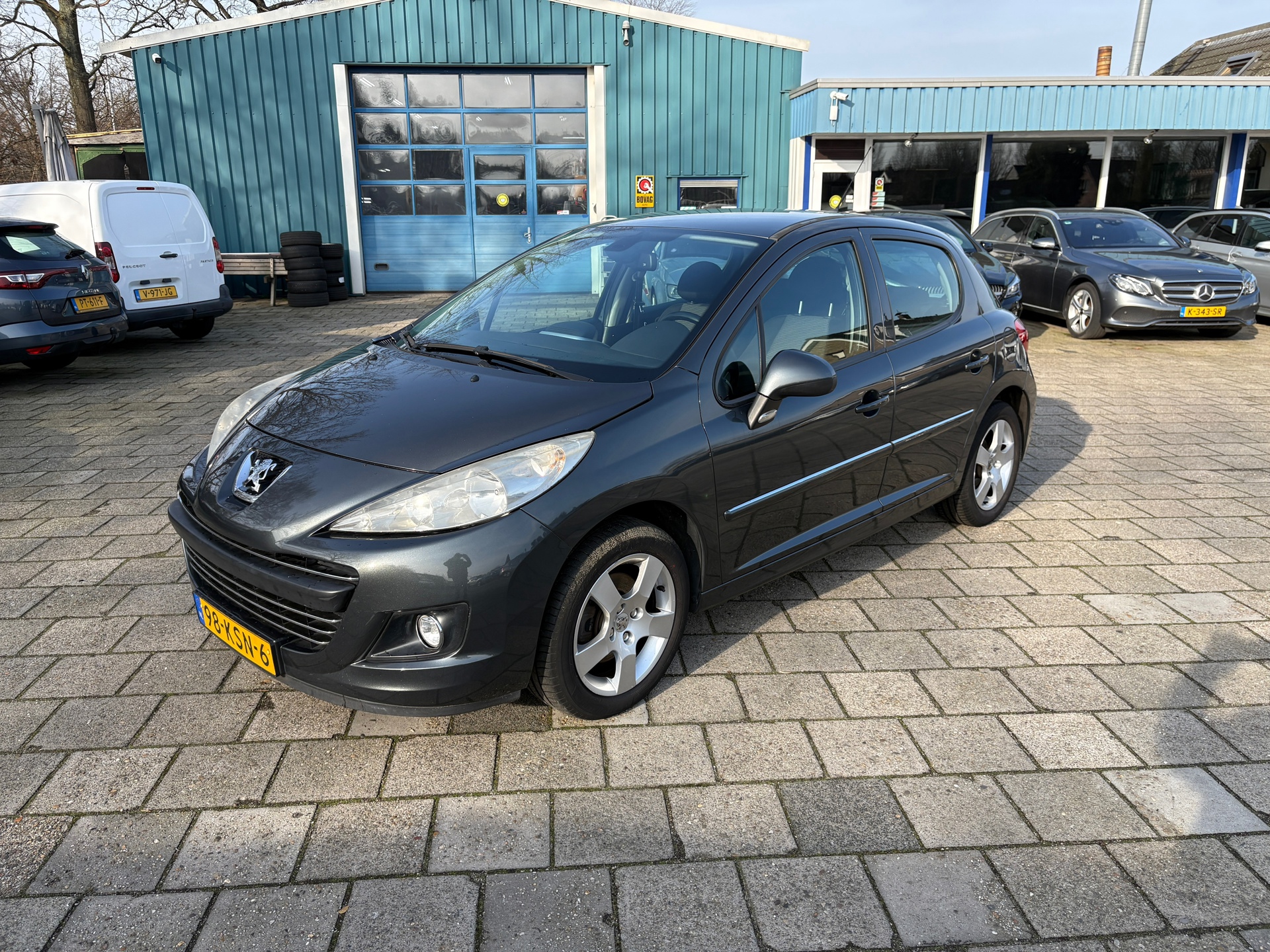Peugeot 207 1.6 VTi Première