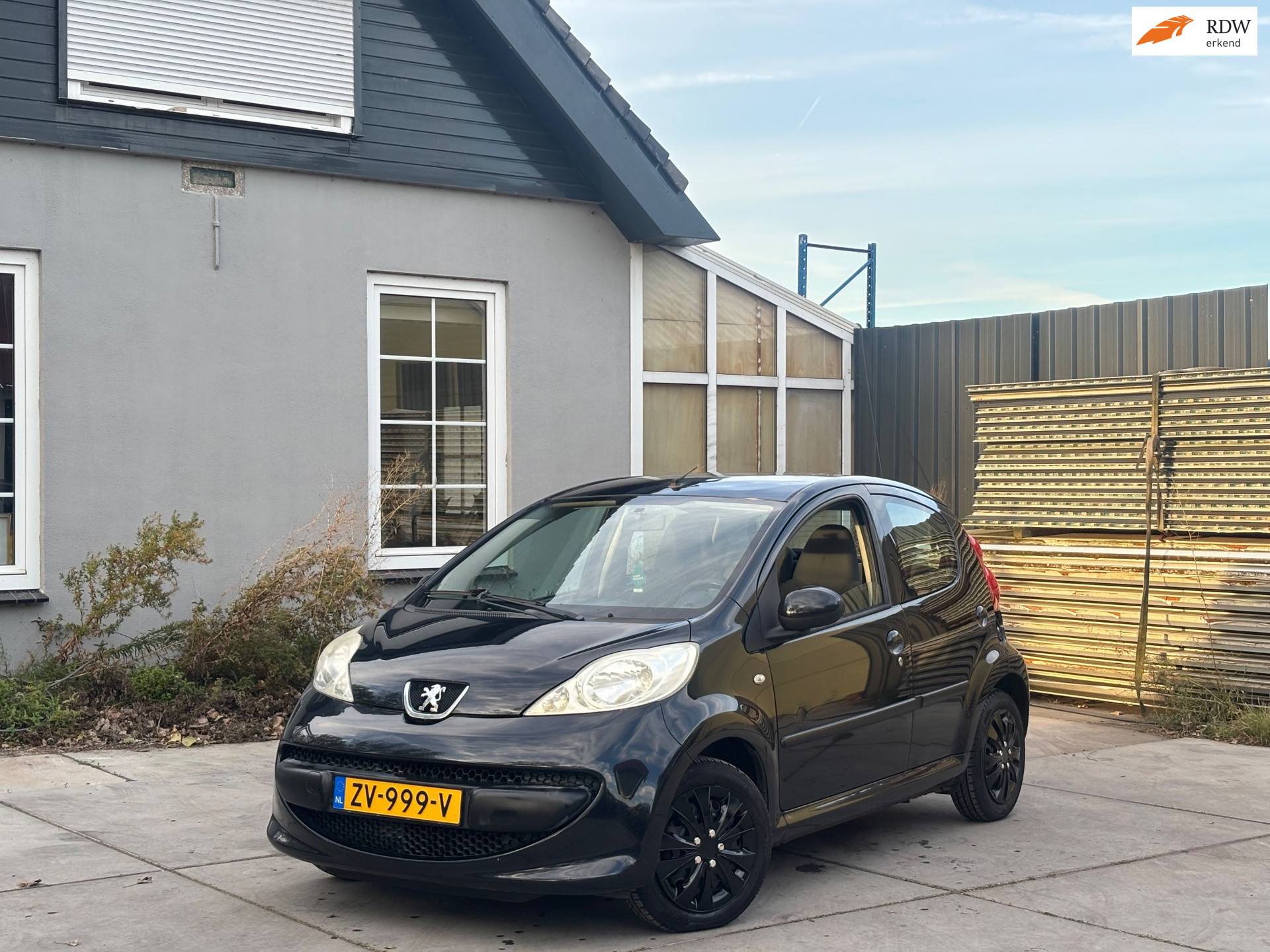 Peugeot 107 1.0-12V XR | Nieuwe APK | Airco | CarPlay | 5-drs | EL. Ramen | Rijklaar!