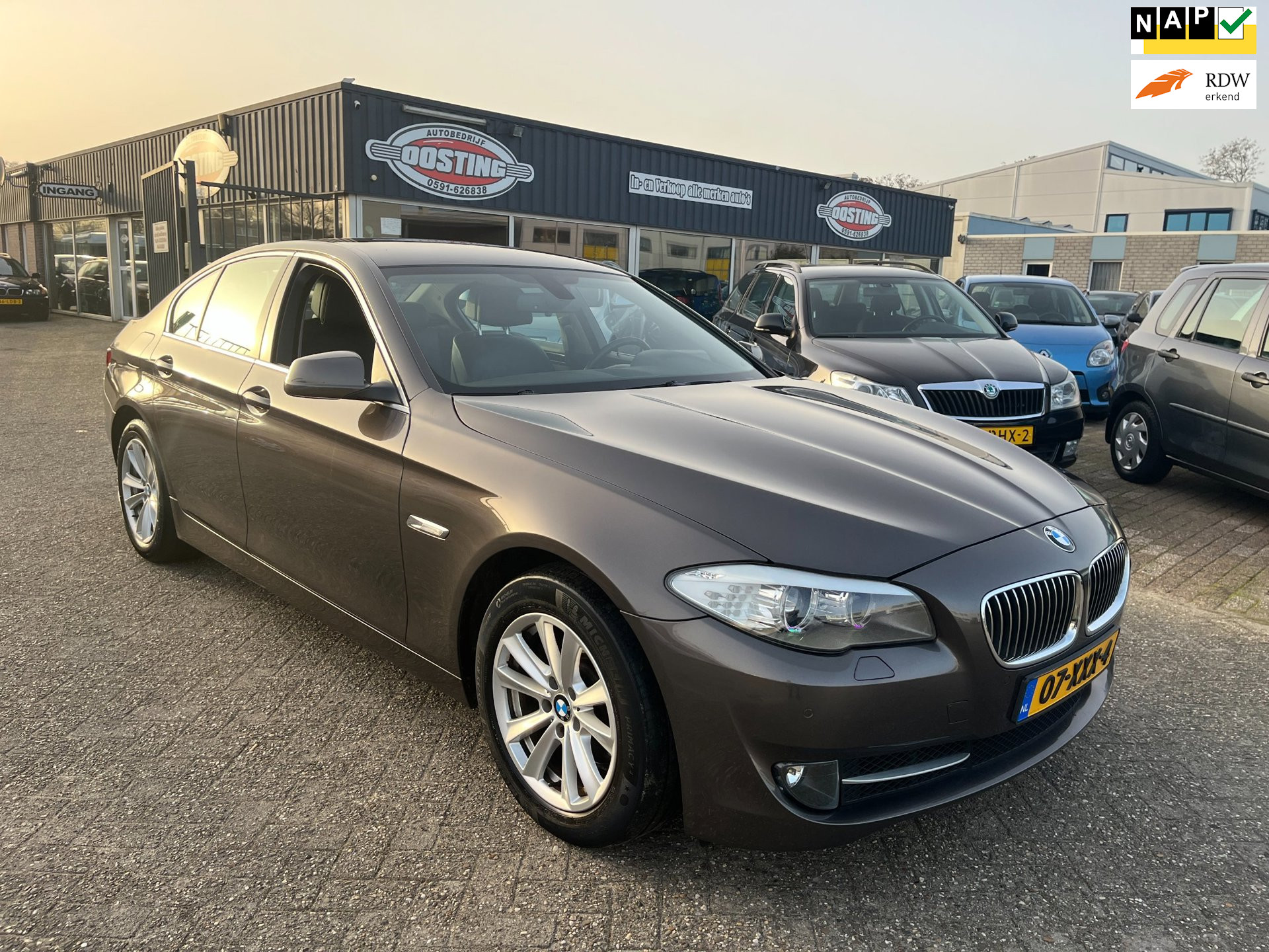 BMW 5 Serie 520i High Executive(automaat,navi,leer,zeermooi,bj12,9499,-)