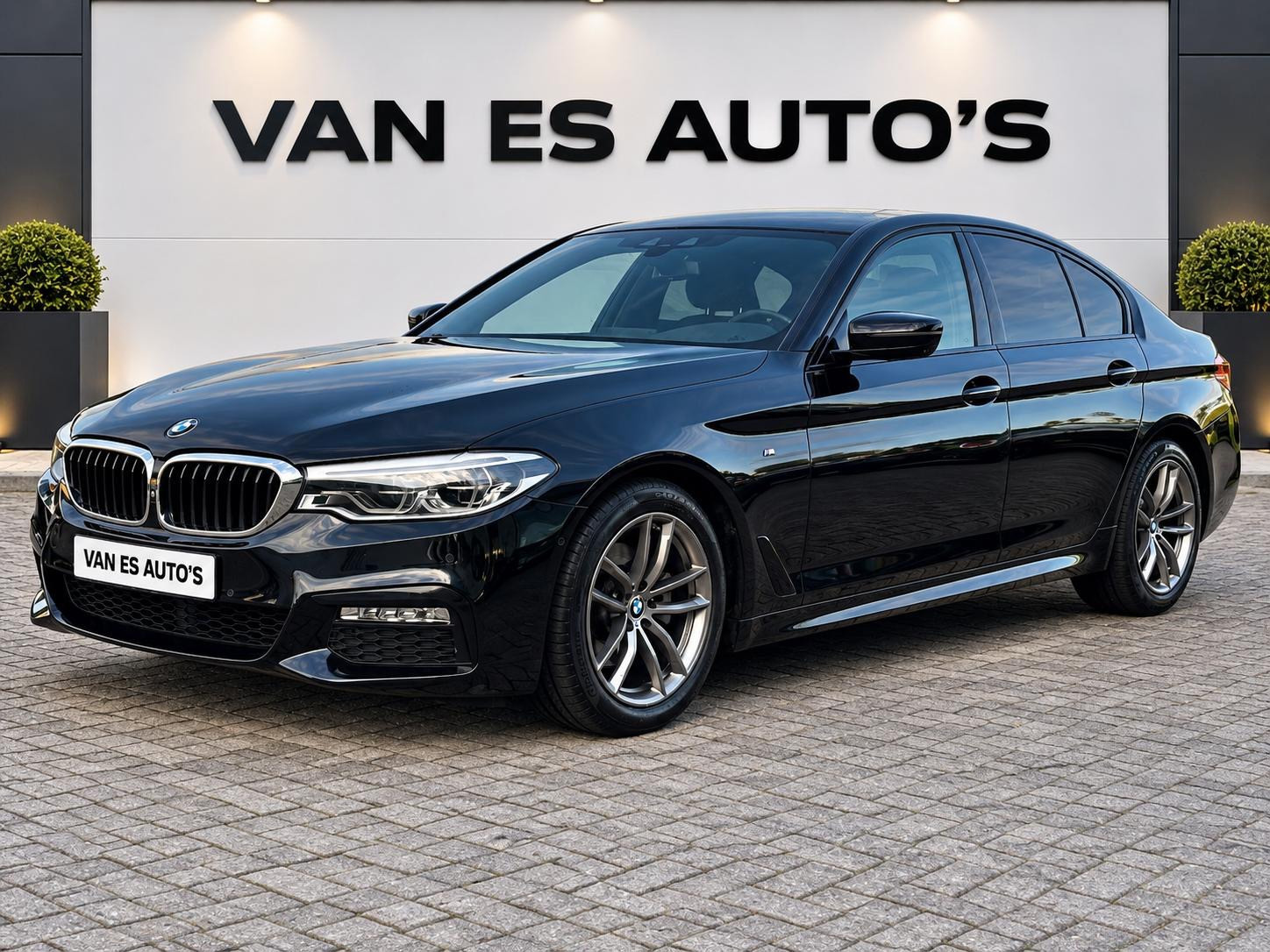 BMW 5 Serie 520i M-Pakket Xenon|Memory|360Cam|NAP